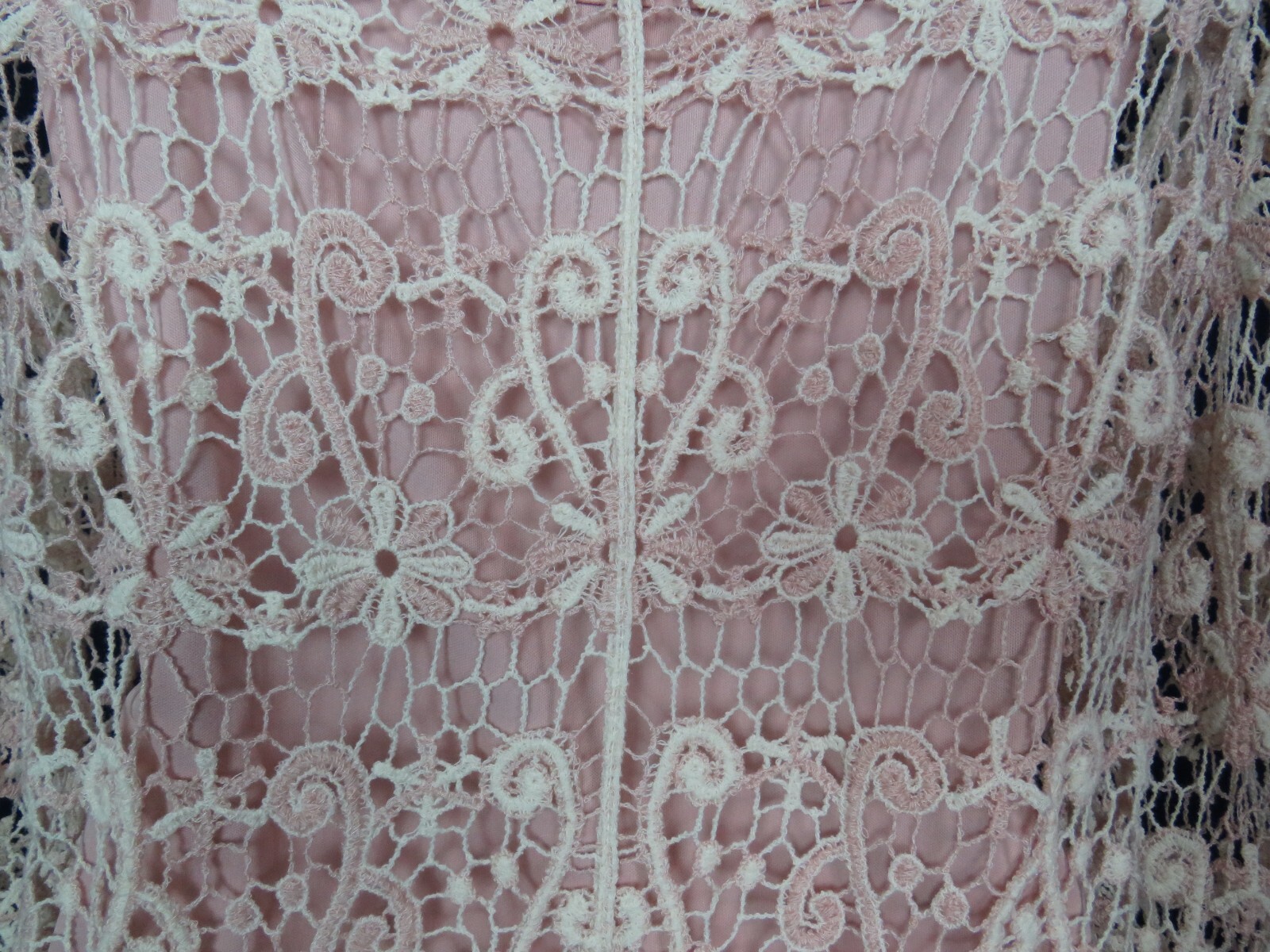 VTG 1980s 90s OSCAR DE LA RENTA ACTIVE FLORAL CROCHETED LACE TOP CREAM MAUVE