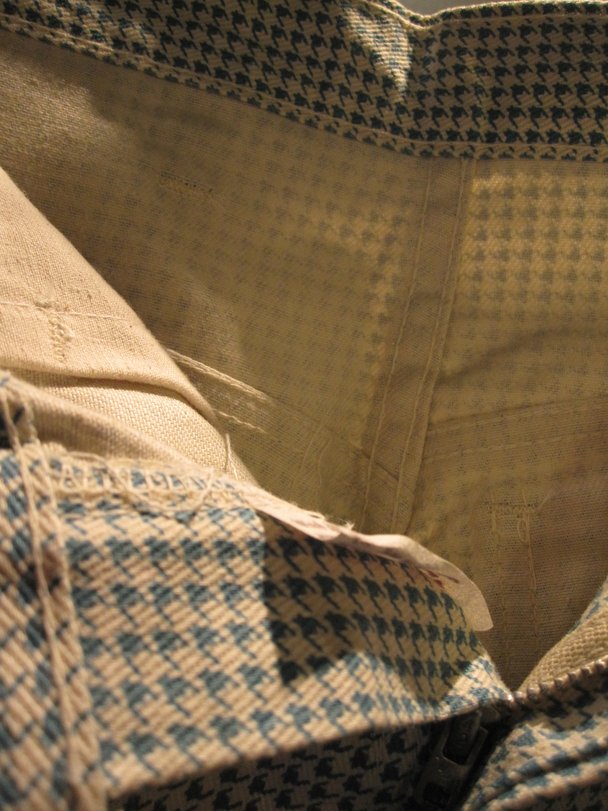 NOS DEADSTOCK VTG 1960S CHEAP JEANS HOUNDSTOOTH BELL BOTTOMS HiPPY BOHO GOGO 29