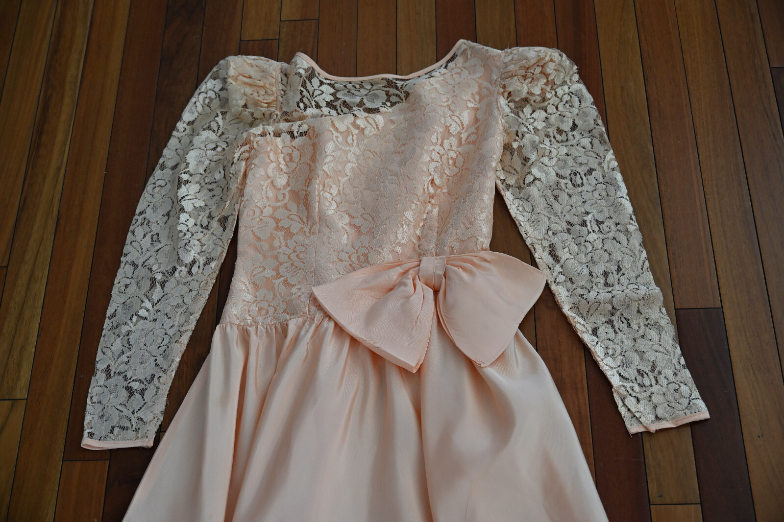 Vintage Peach Lace Dress Romantic Sz S Retro Made in USA