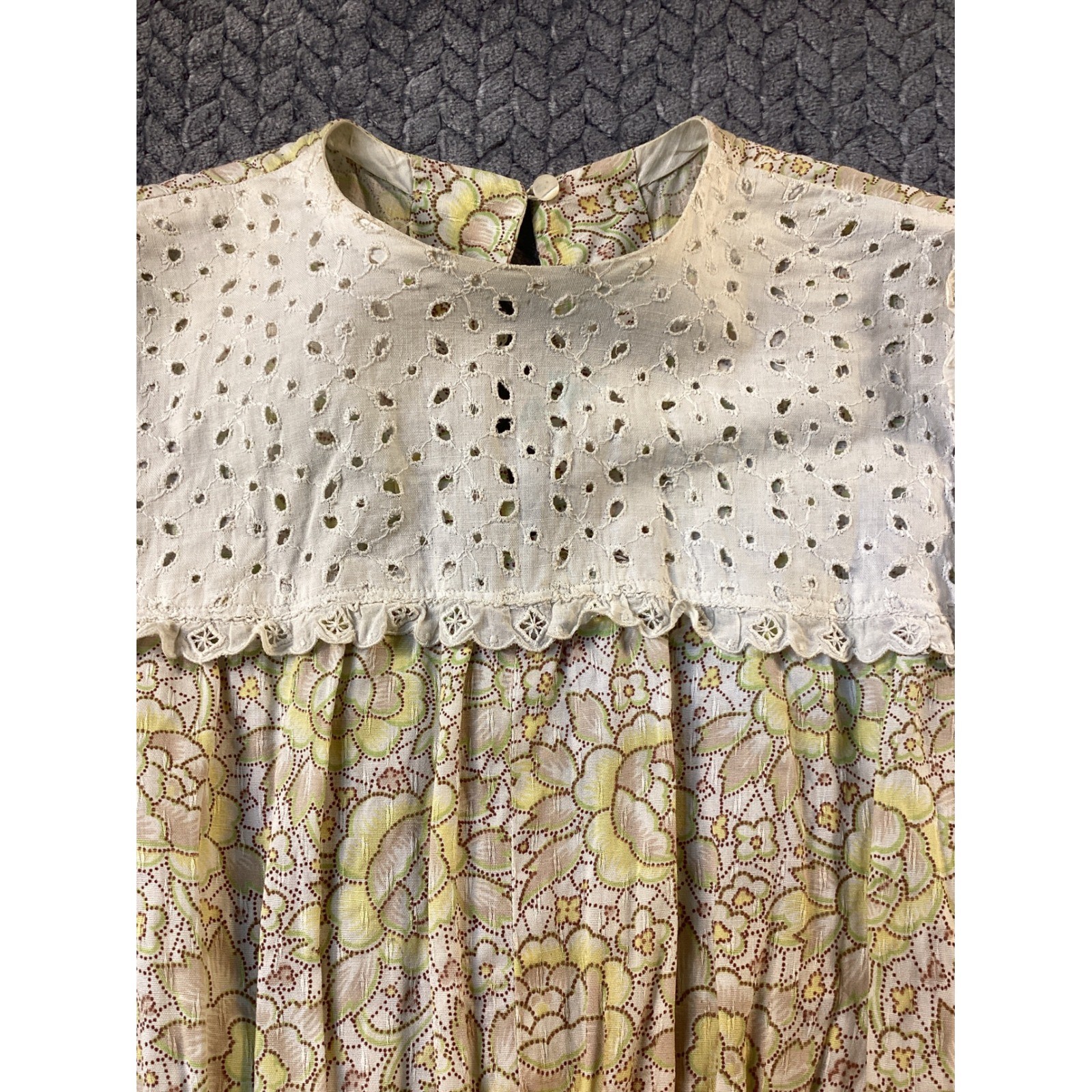 Vintage Floral Prairie Dress Eyelet Lace Bib Puff Sleeve Yellow Green Girls