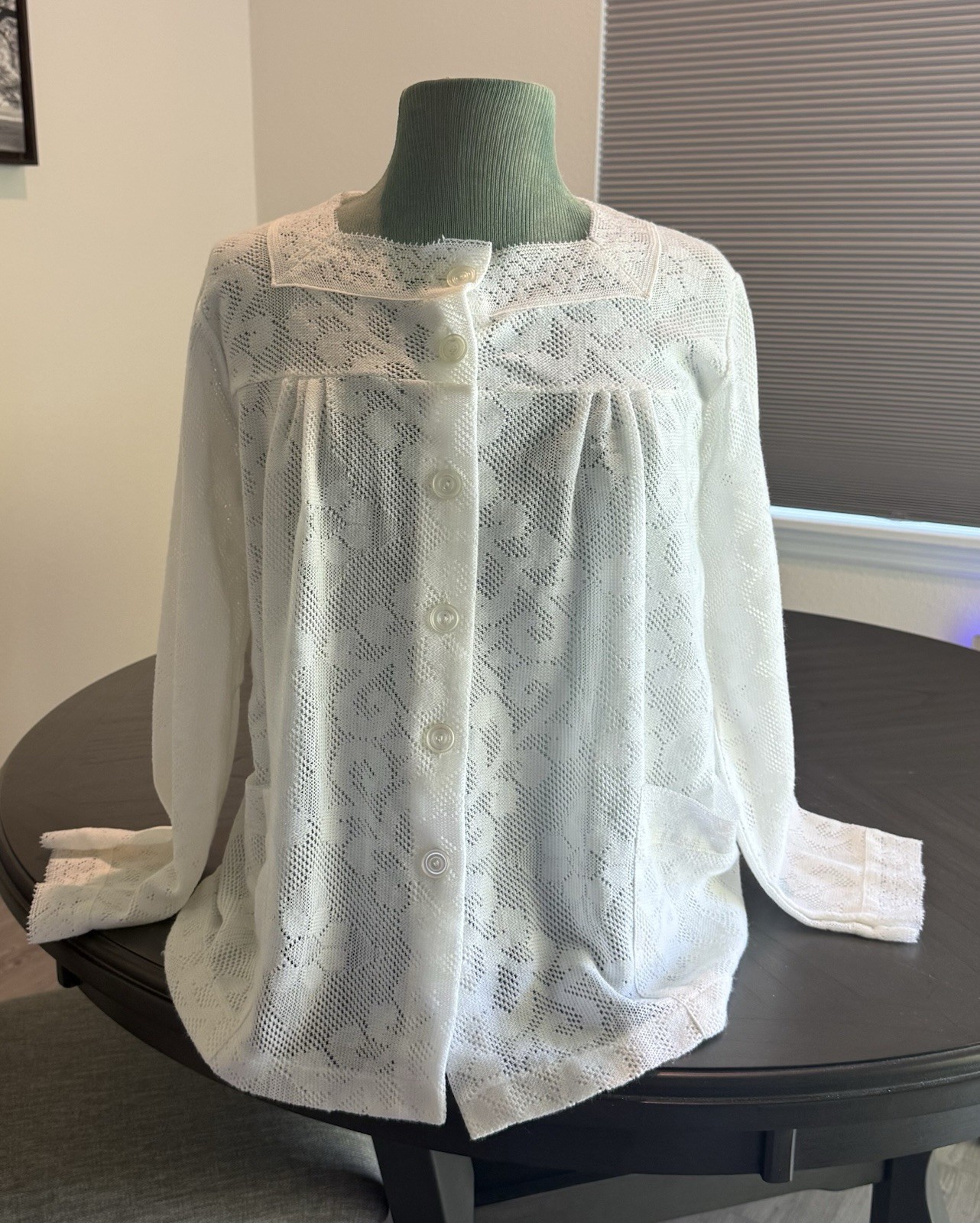 Vintage Kmart Bed Jacket Sheer Lace Floral Button Down Large Pockets Cream/White
