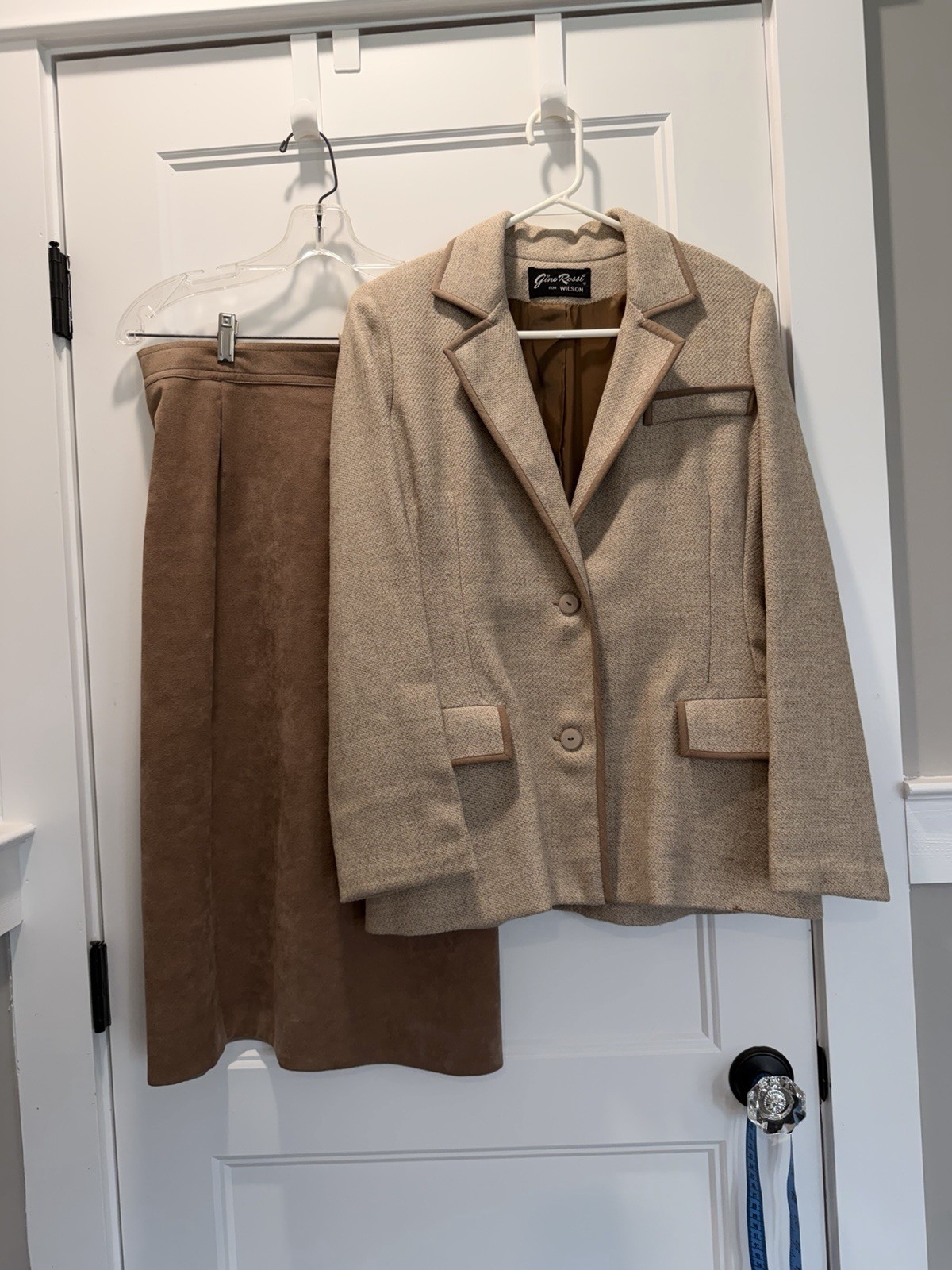 VTG Gino Rossi for Wilson Lillie Rubin Skirt Suit Set Brown Suede Herringbone 14