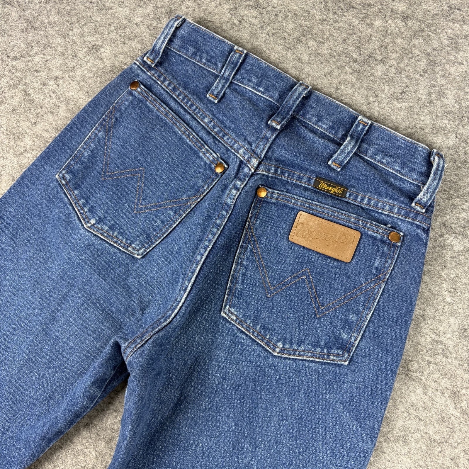 Vintage 90s Wrangler Cowboy Cut Jeans Blue Women’s 13MWZG 5×30 (Actual 24×29)