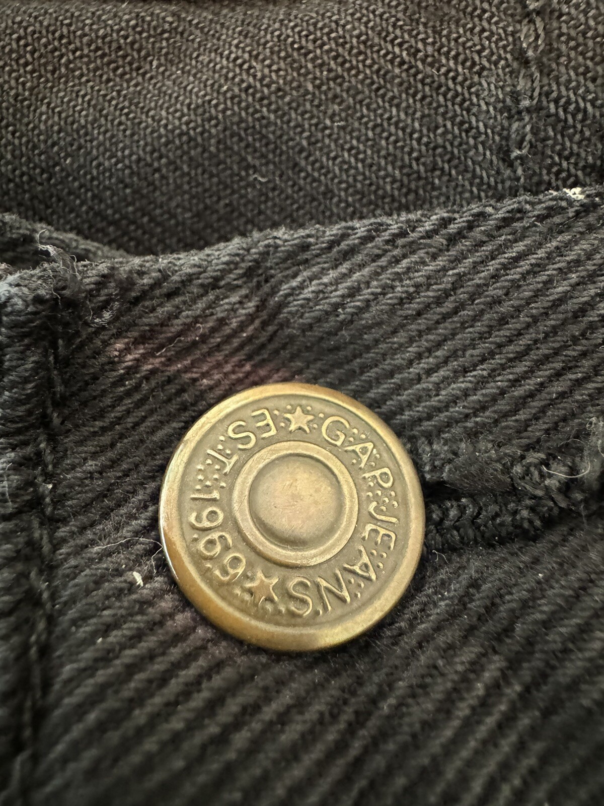 Vintage 90s Gap Jeans 33×33 Men or Women Black Wash Standard Fit