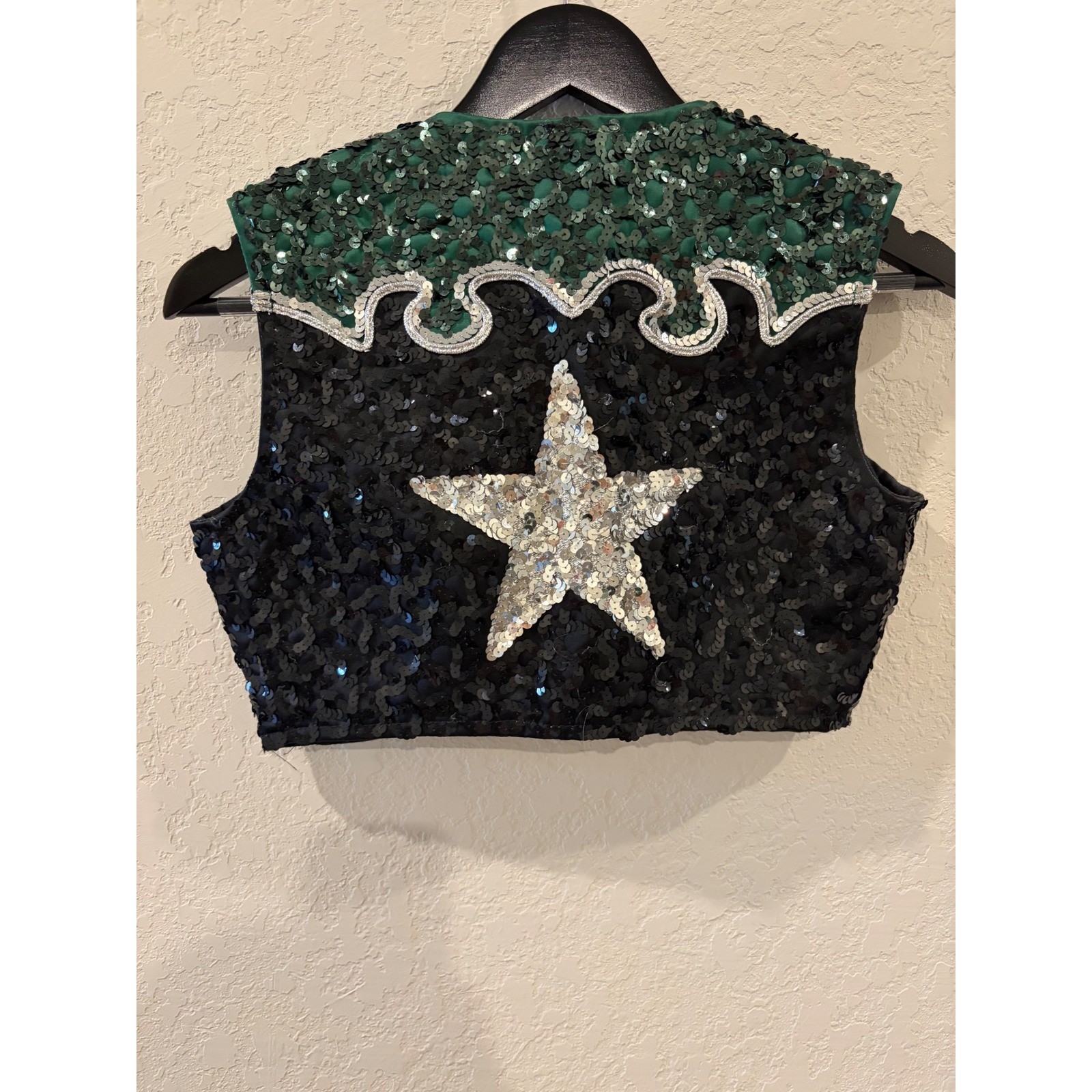Cheers Etc Inc Vintage Sequin Western Vest Black Green Star Cropped Size 32