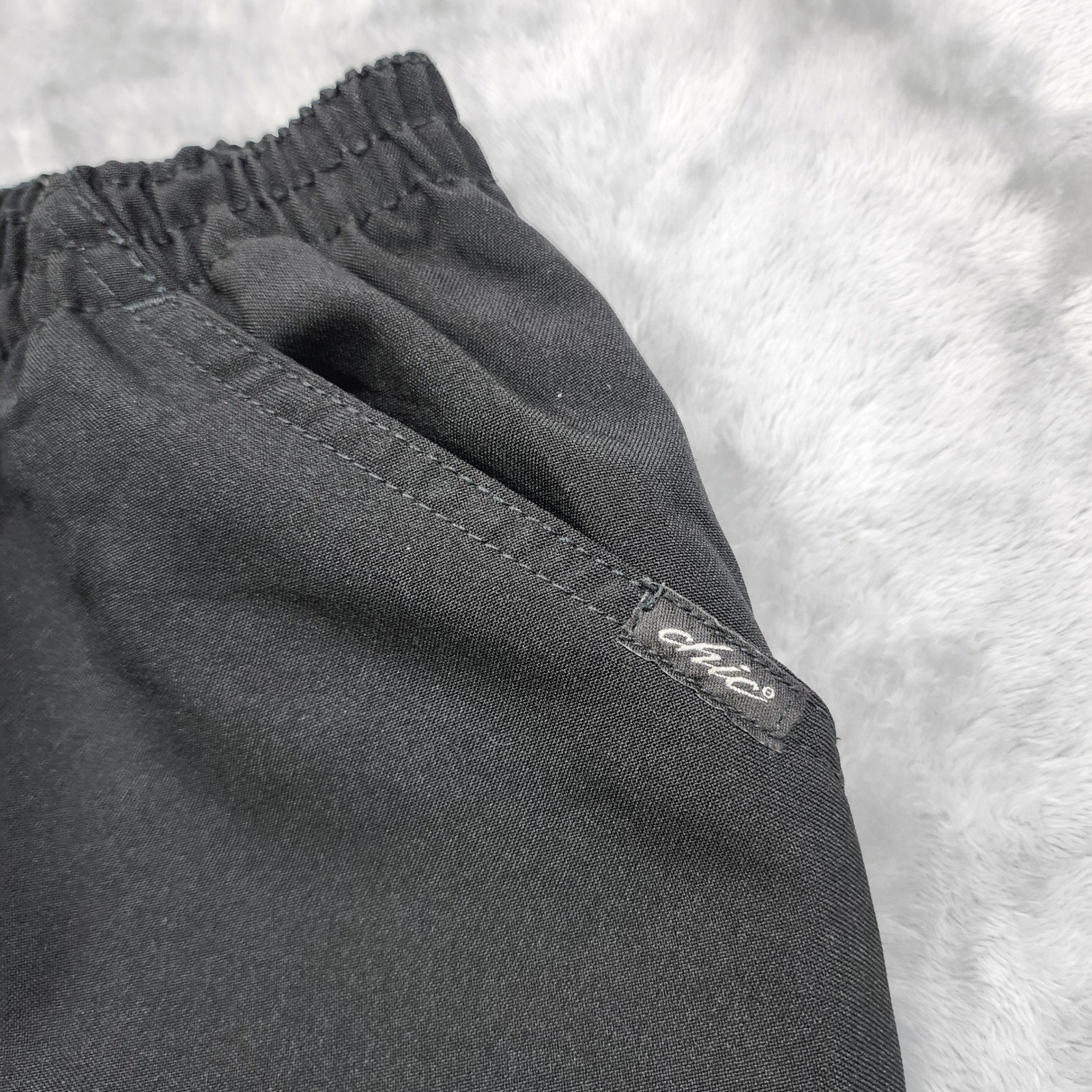 Vintage Chic Pants Womens 16 PETITE Black Pull On Elastic Waist Straight Casual
