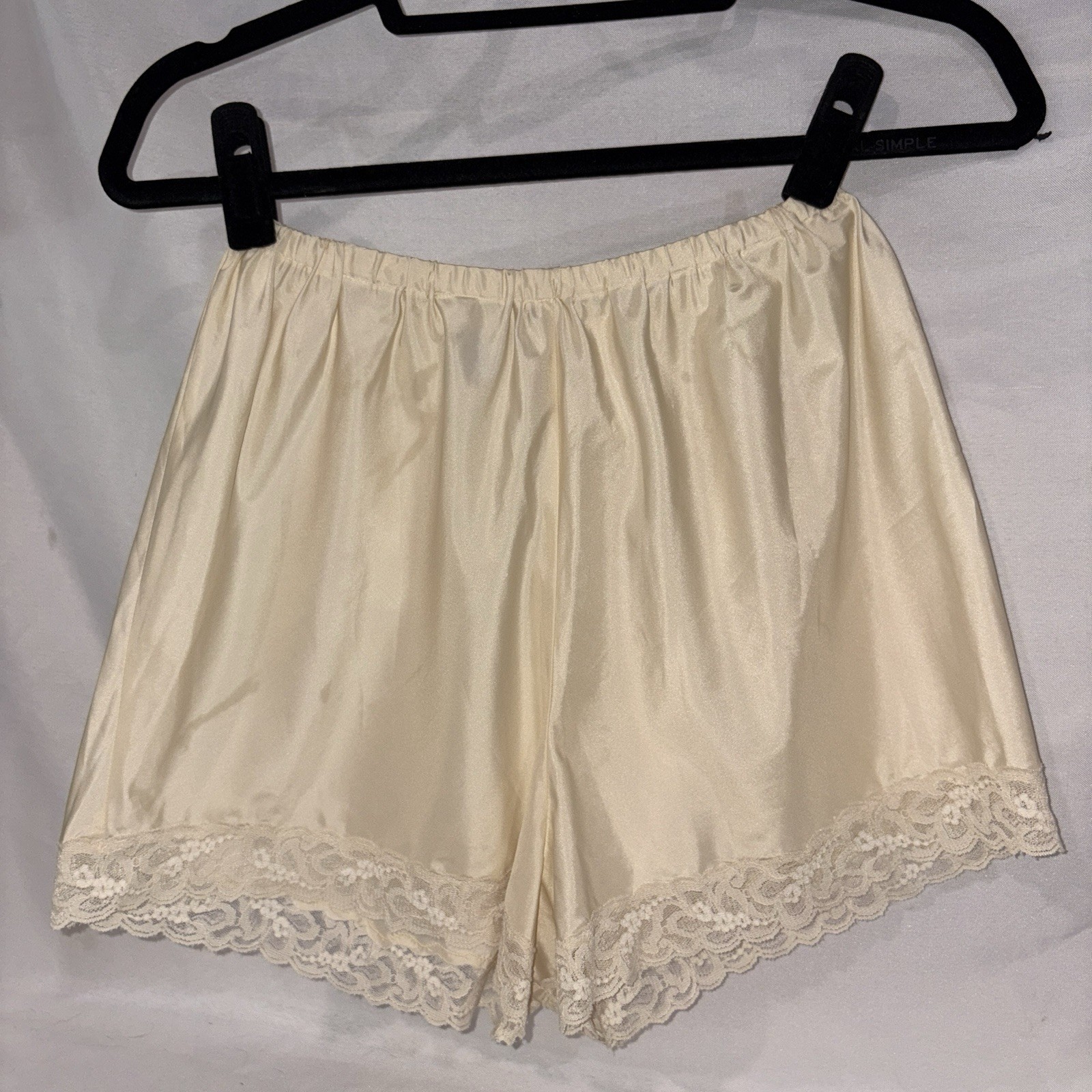 VTG M L NYLON TAP PANTY Cream Lace Wide Gusset Soft Sheer Sleep short sexy