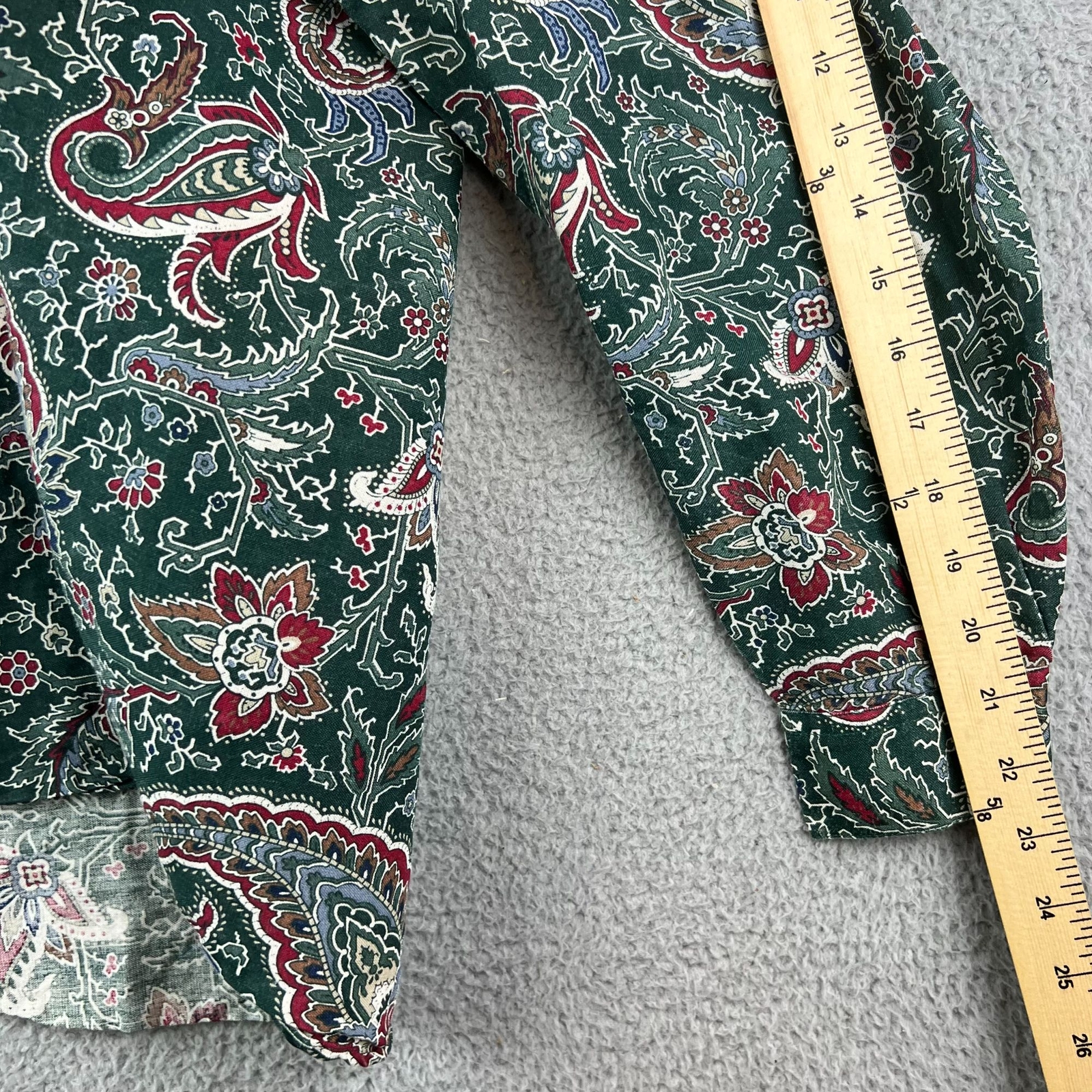 Vintage 80’s Paris Sport Club Women’s parsley Floral Camp Shirt Sz Medium