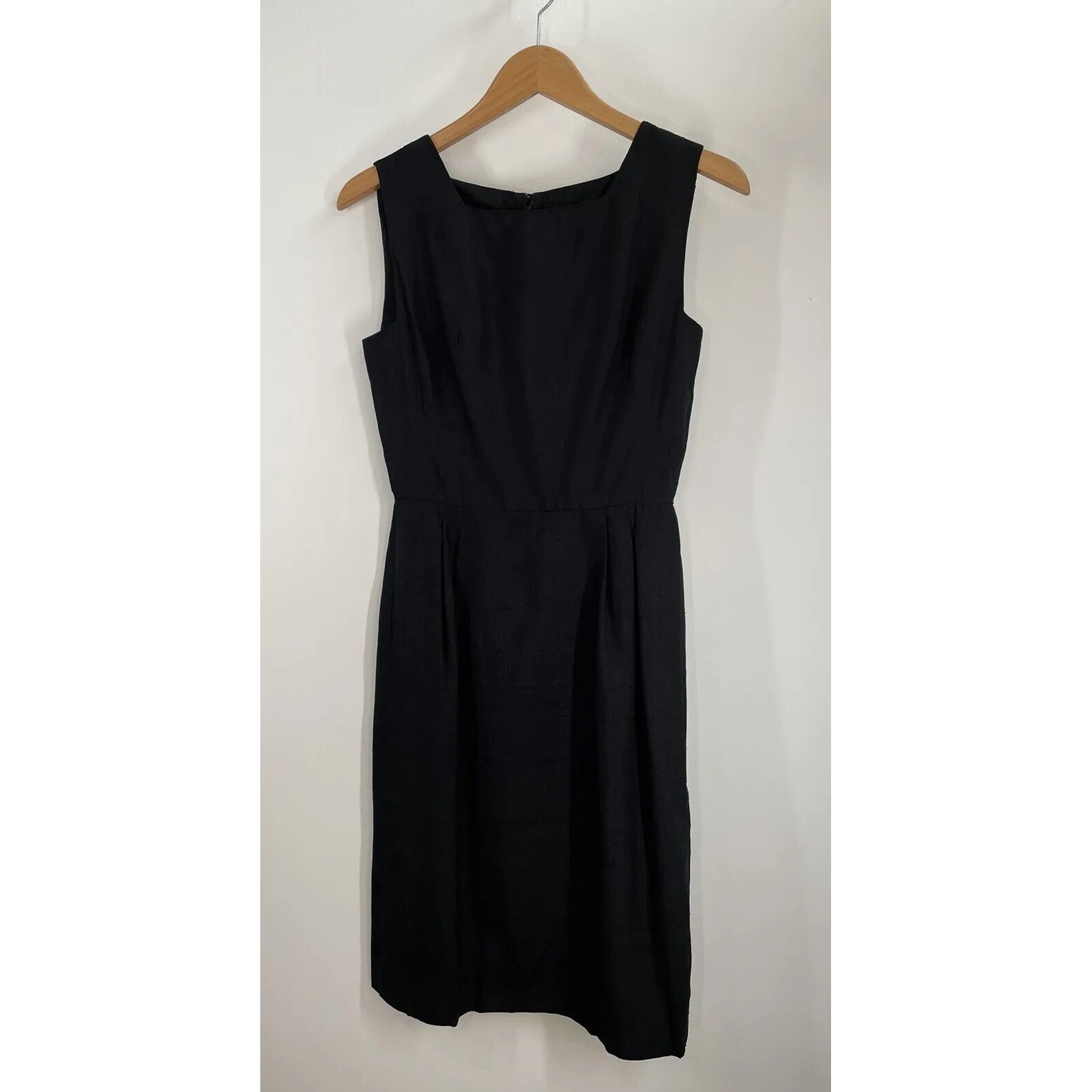 VTG 60s Little Black Dress Pencil Wiggle Square Side Arm Hole Pockets 38″ Chest
