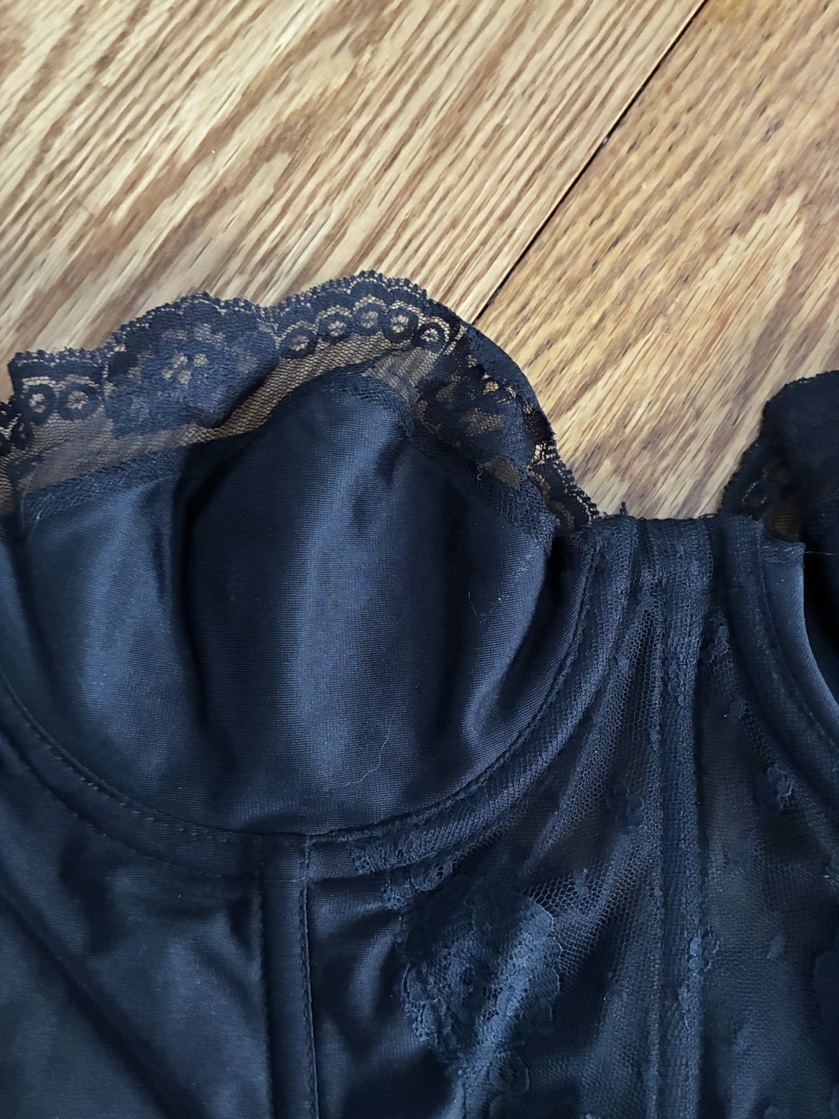 90s JC Penney Black Lace Bustier Size 34C Latch Back