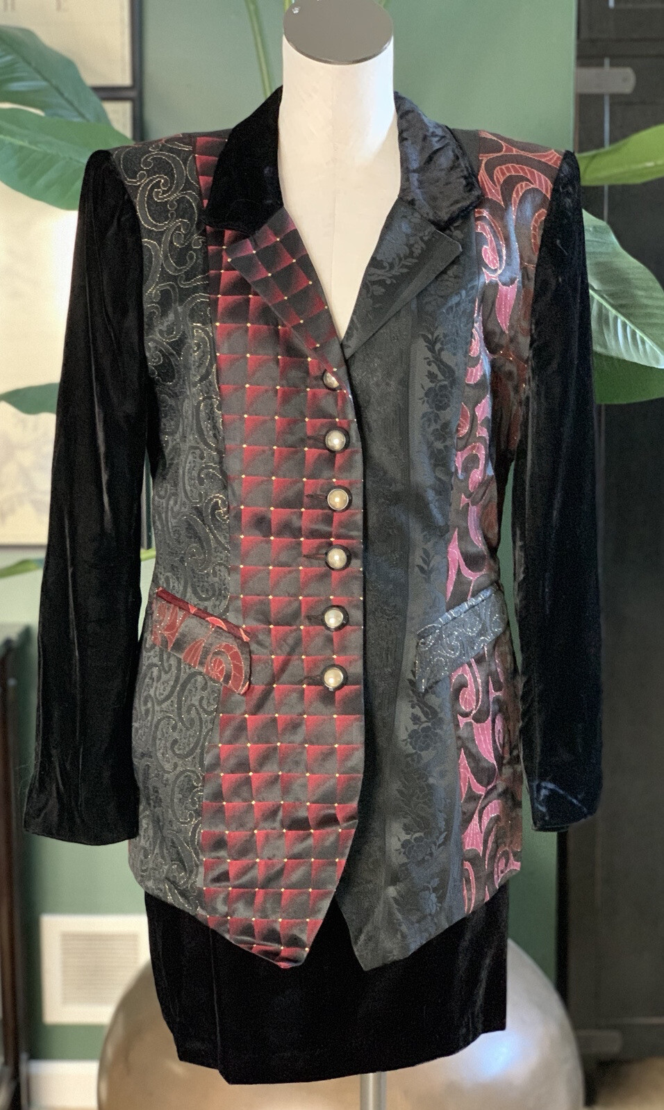 stanley blacker gantos vintage 80s woman 10 black velvet brocade cocktail Suit