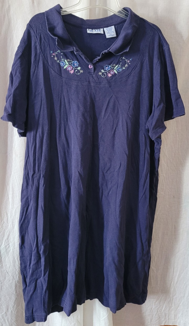 VTG Women’s Blair Shirt Size 3XL Blue Short Sleeve Flowers Pullover Casual