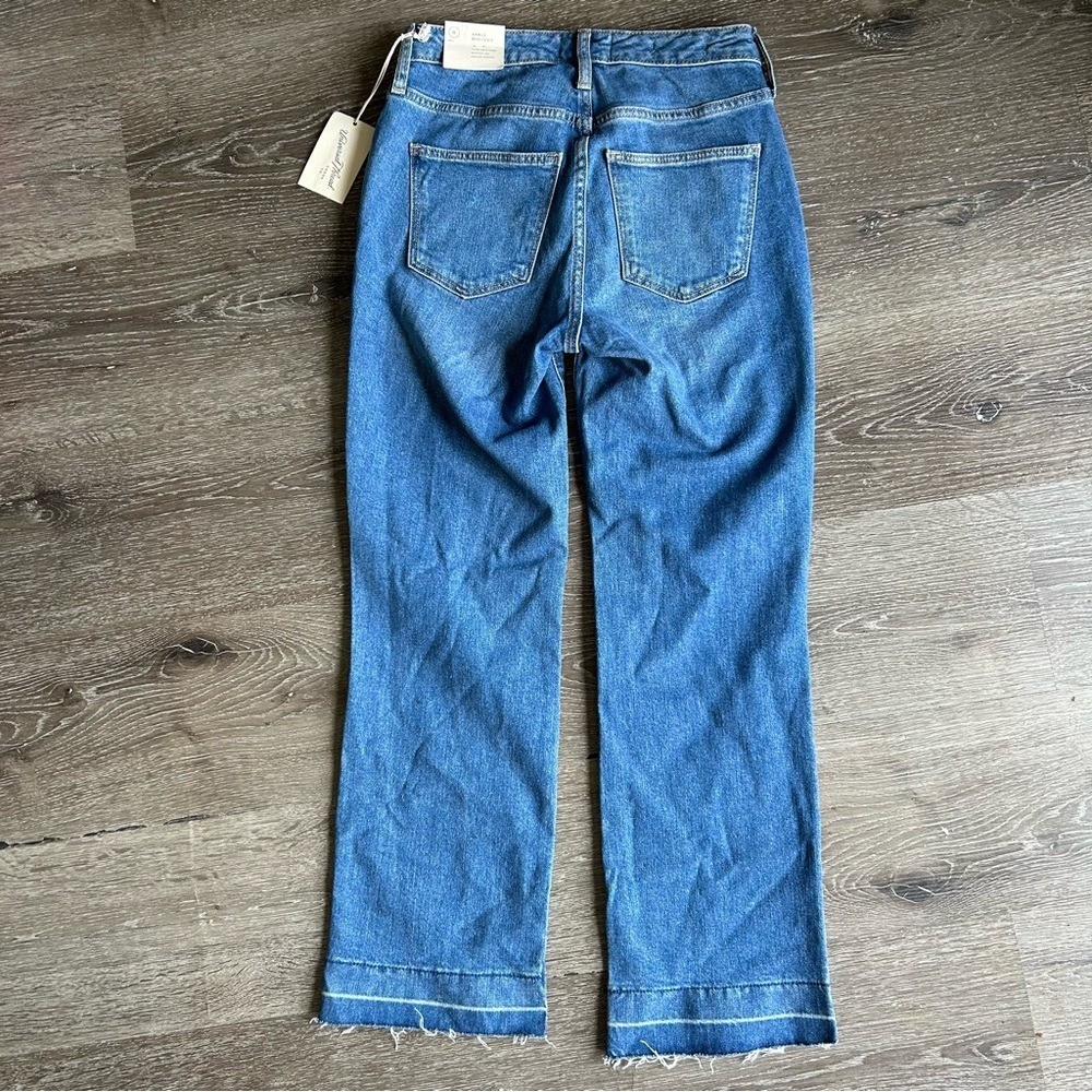 NWT 0 Universal Thread Medium Wash Ankle Bootcut Vintage Stretch Jeans