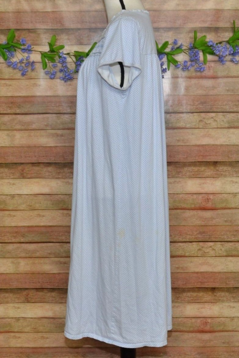 Vintage Blue Ballet Length Pull Over Blue Nightgown Scalloped Neckline Size L
