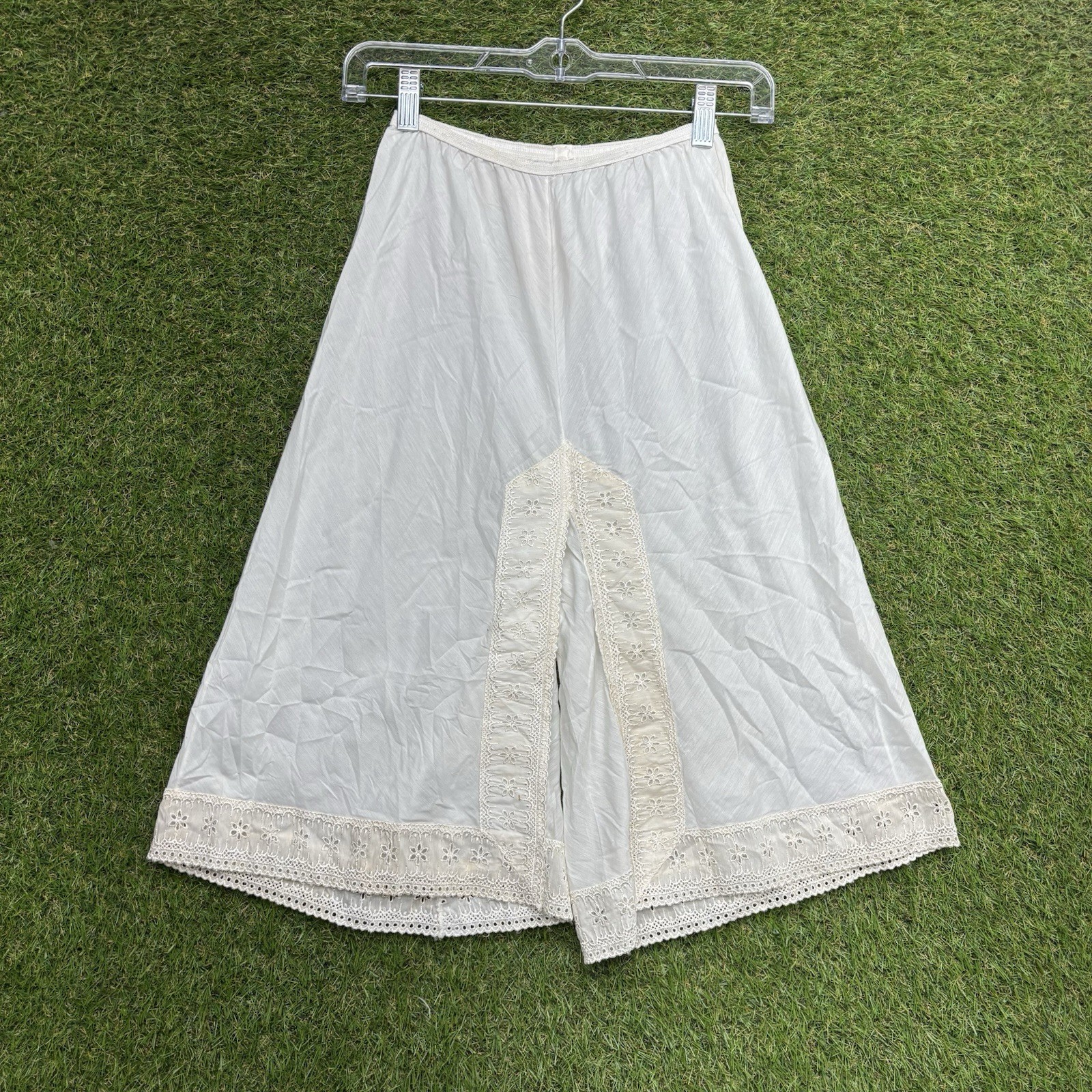 Vintage Pettipants Slip Bloomers Womens Medium Pants Lace Trim Seamprufe White