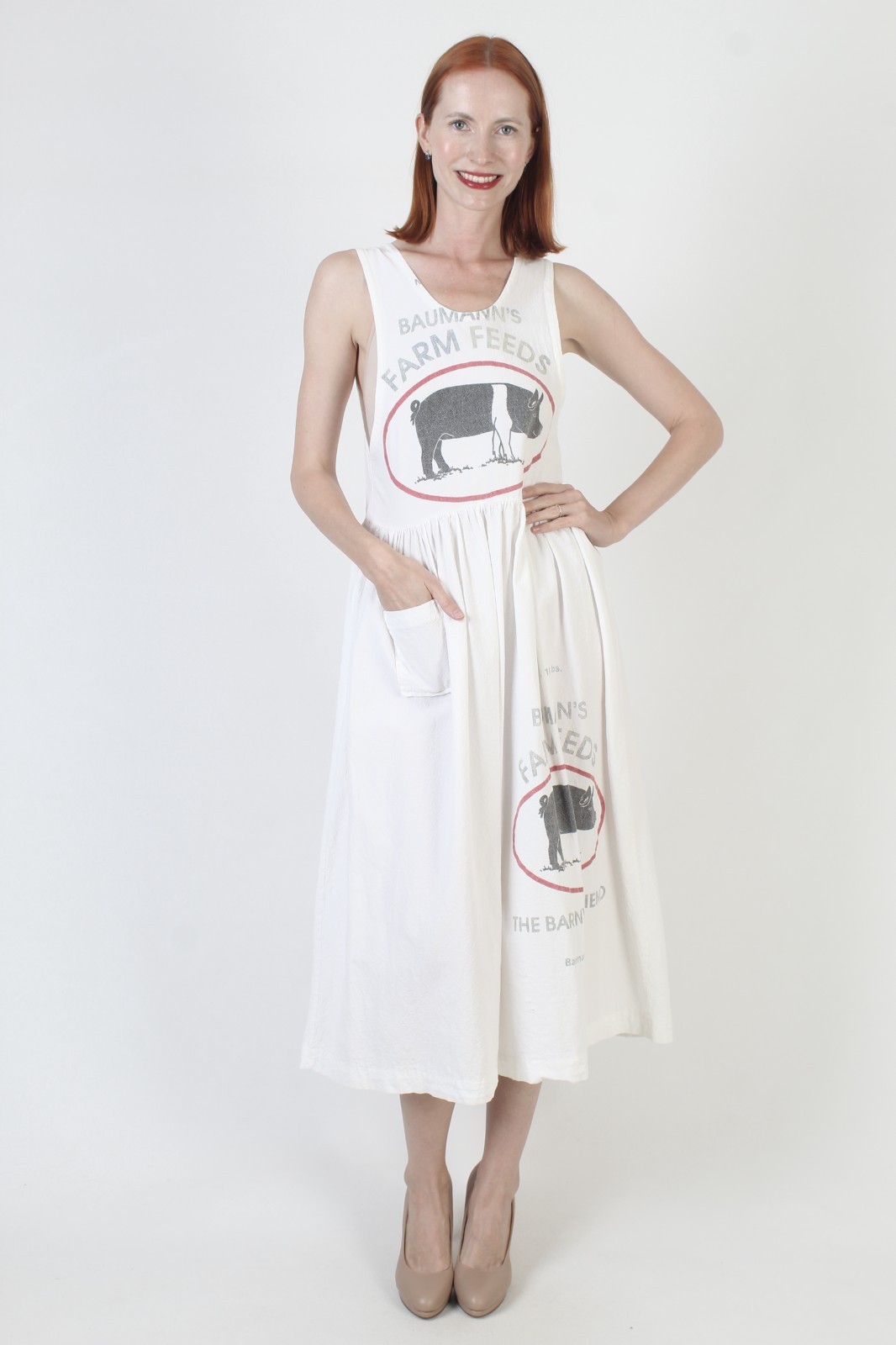 Vtg Baumanns Farm Feed Sack Dress Flour Grain Wht Country Apron Barn Pinafore