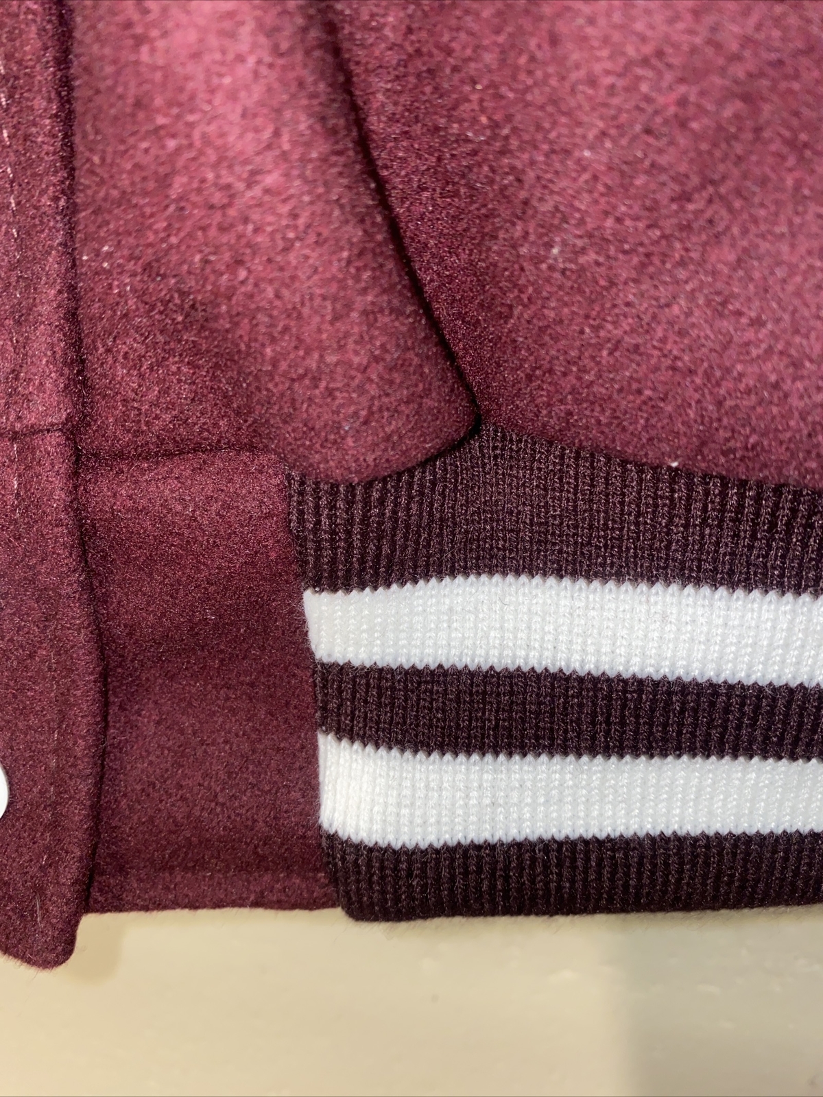 HOLLOWAY WOOL VARSITY JACKET BOMBER MAROON WHITE WOMEN’S MEDIUM. NEW!!!