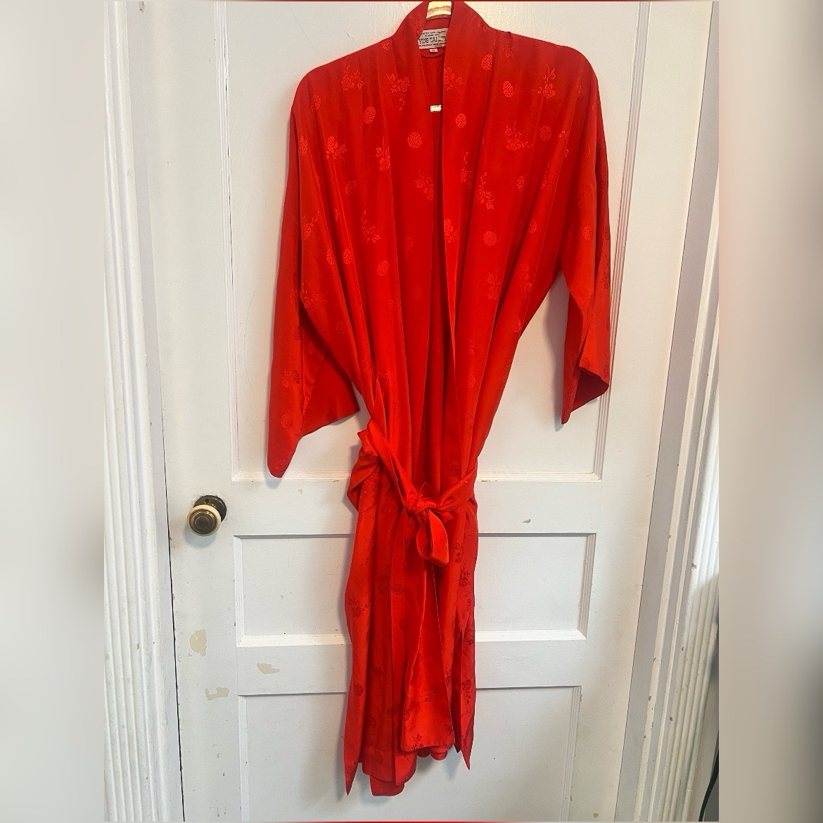 Vintage Ying Tai Ltd Asian Oriental Kimono Silk Robe Size S￼
