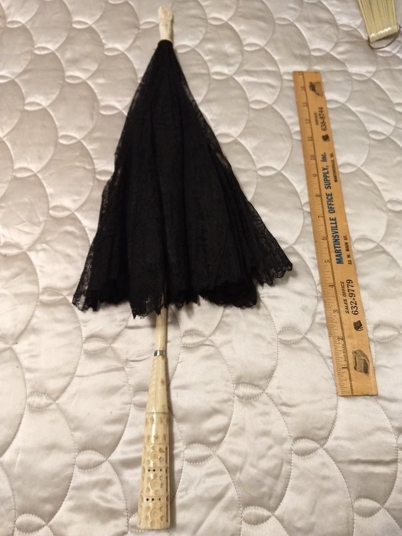 1800s Victorian Mourning Dress & Lace Parasol – Antique Funeral Ensemble