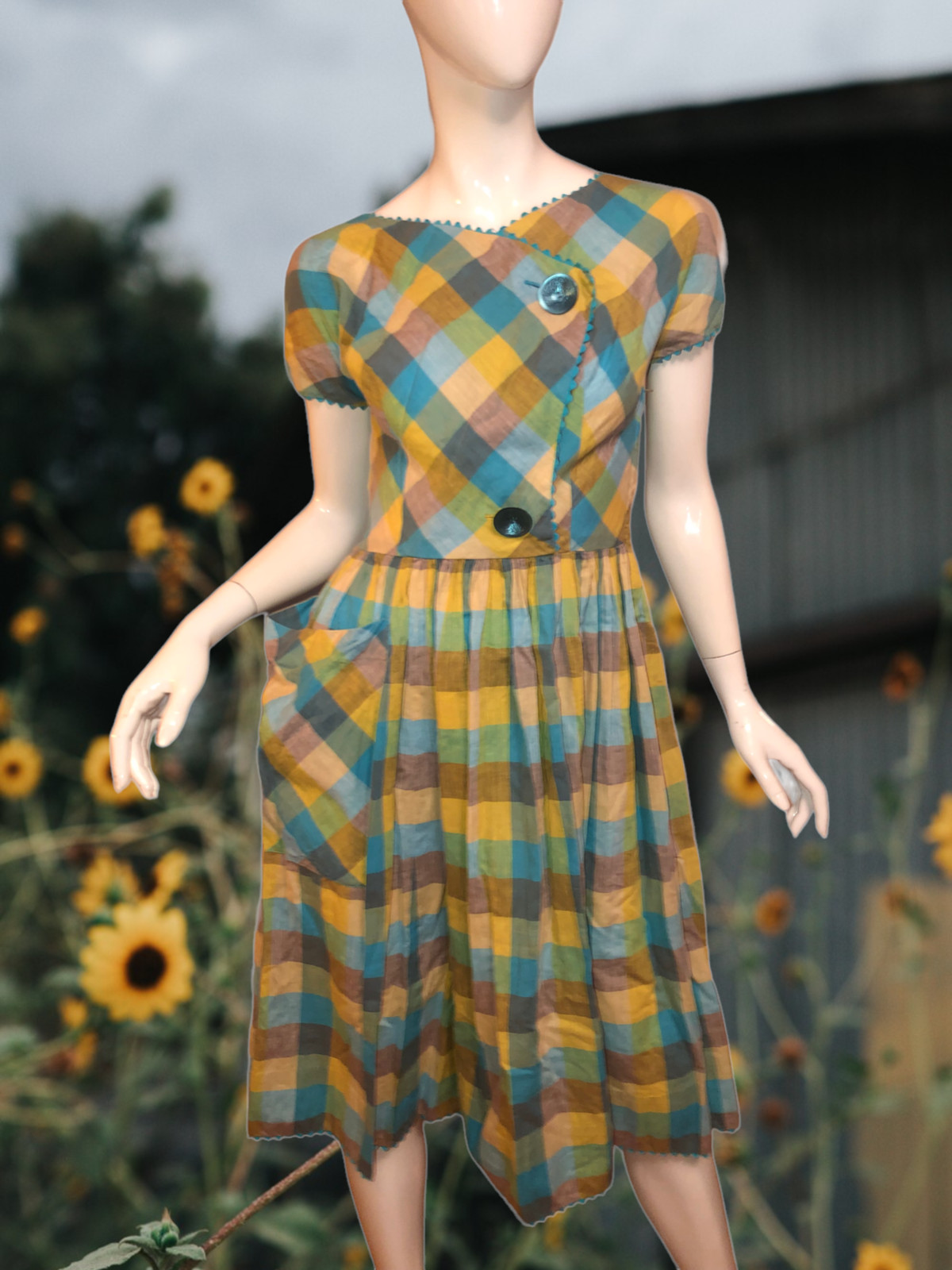 Vtg 40s 50s Cotton GINGHAM PLAID Print FIT FLARE Full Skirt PICNIC DAY Dress S