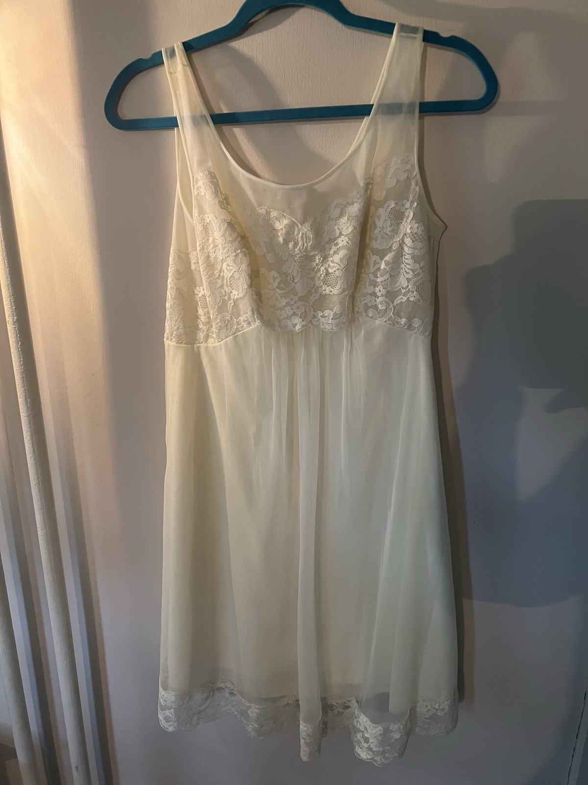 Vintage 80’s Shadow Line Yellow nightgown robe peignoir set lace nylon chiffon S