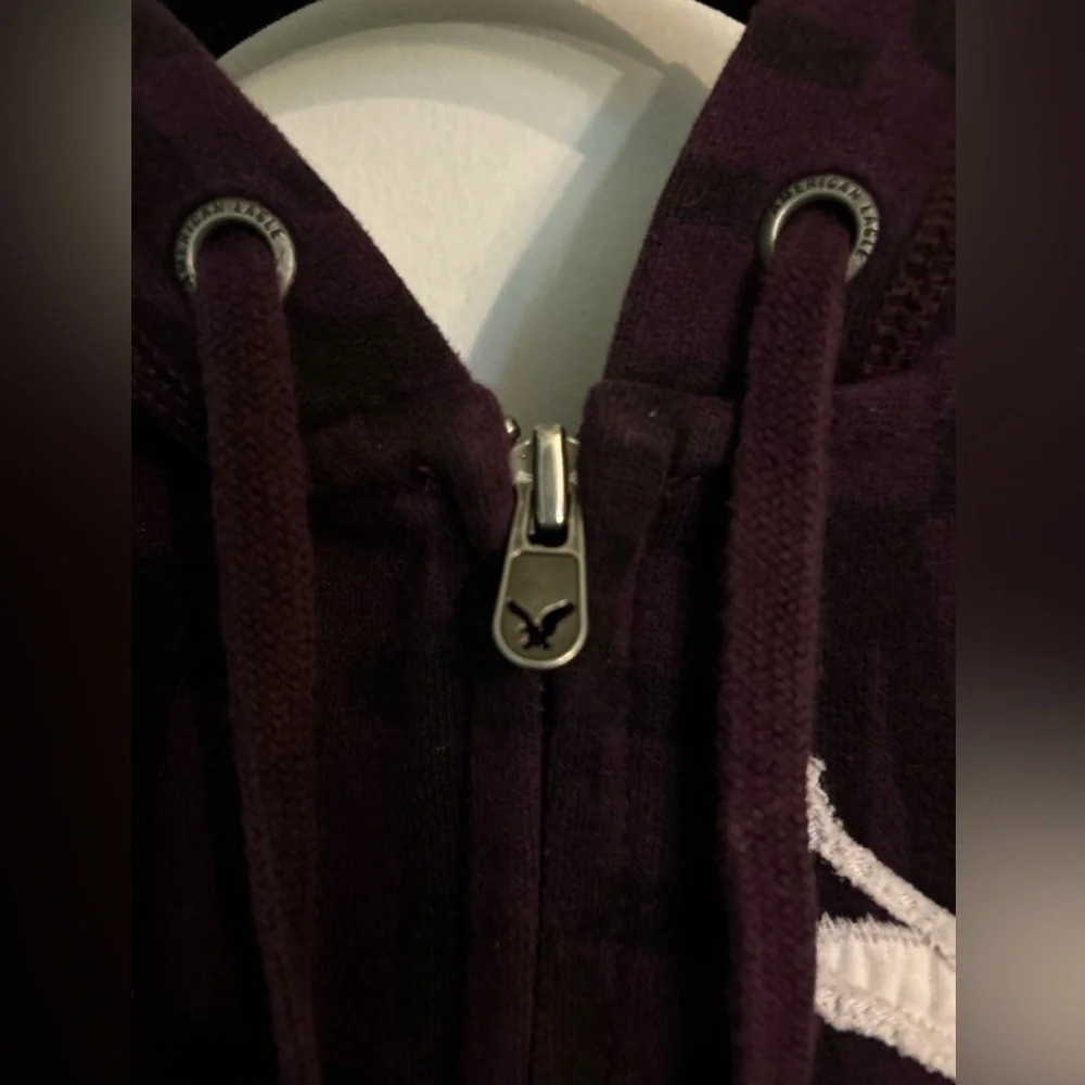Vintage Y2K American Womens Eagle Plum Word Graphics Full Zip Hoodie Size XS