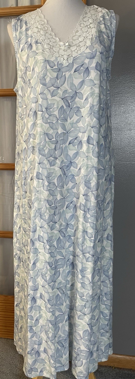 Vtg 70s Liz Claiborne Nightgown Sz L House Dress Blue Floral Lace Trim Hong Kong