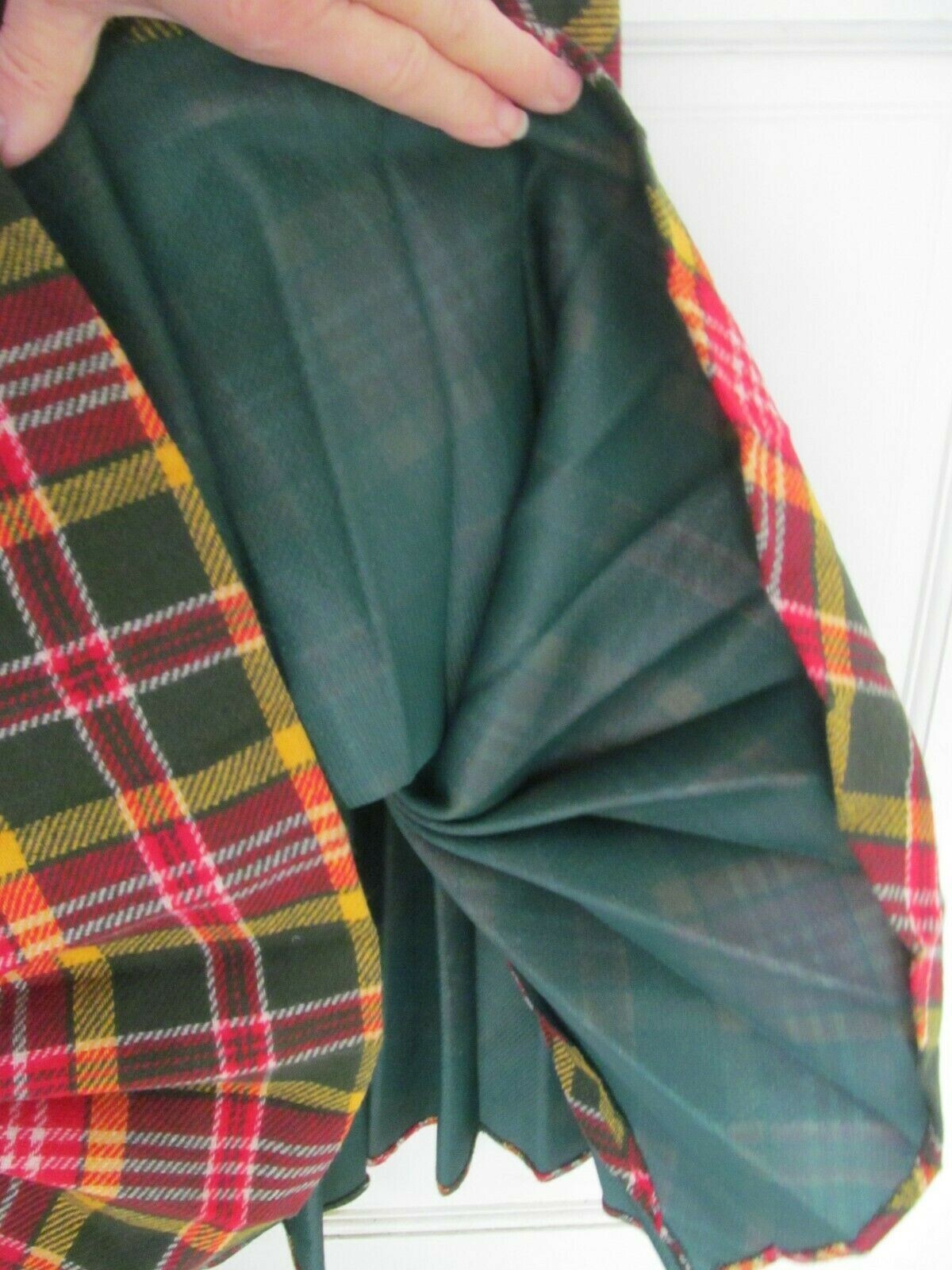 Bobbie Brooks VTG 60s maxi skirt multicolored plaid Pleats Across waist 26″ S