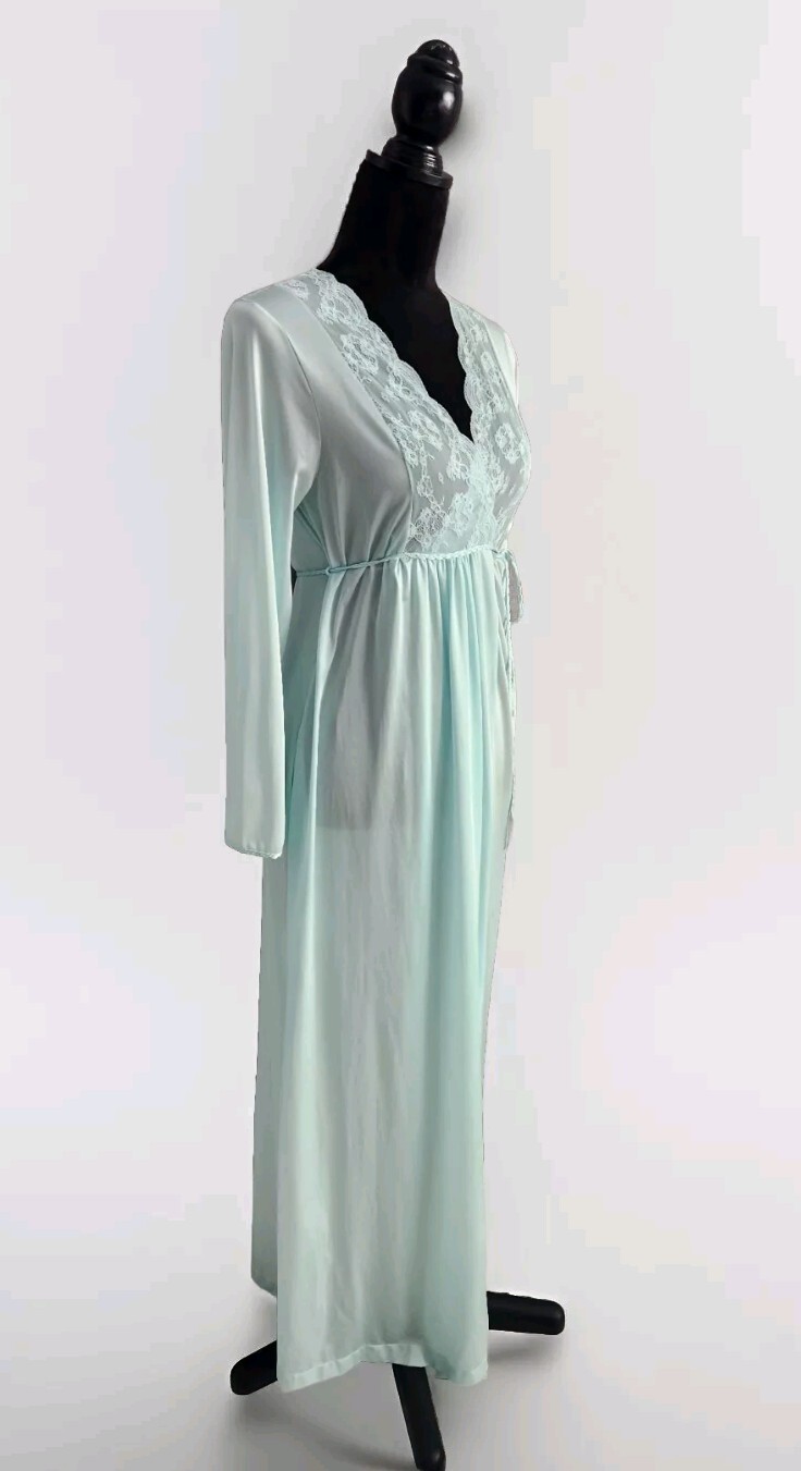 1960s Vintage Gilead 3996 Light Mint Nylon Lace Wrap Robe Size Small