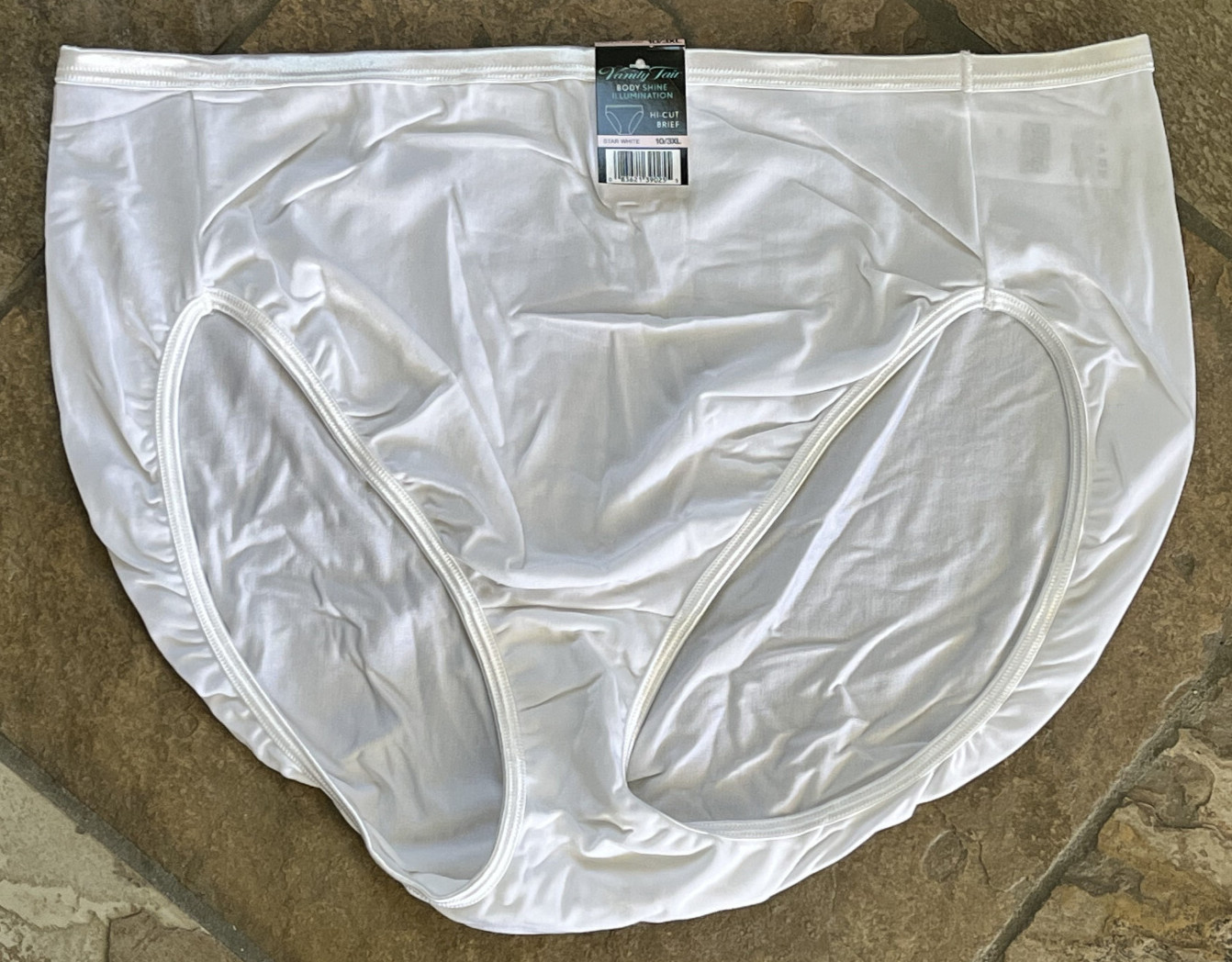 Vanity Fair 10/3XL WHITE Silky Smooth Illumination Hi Cut Panties #13808 NWT