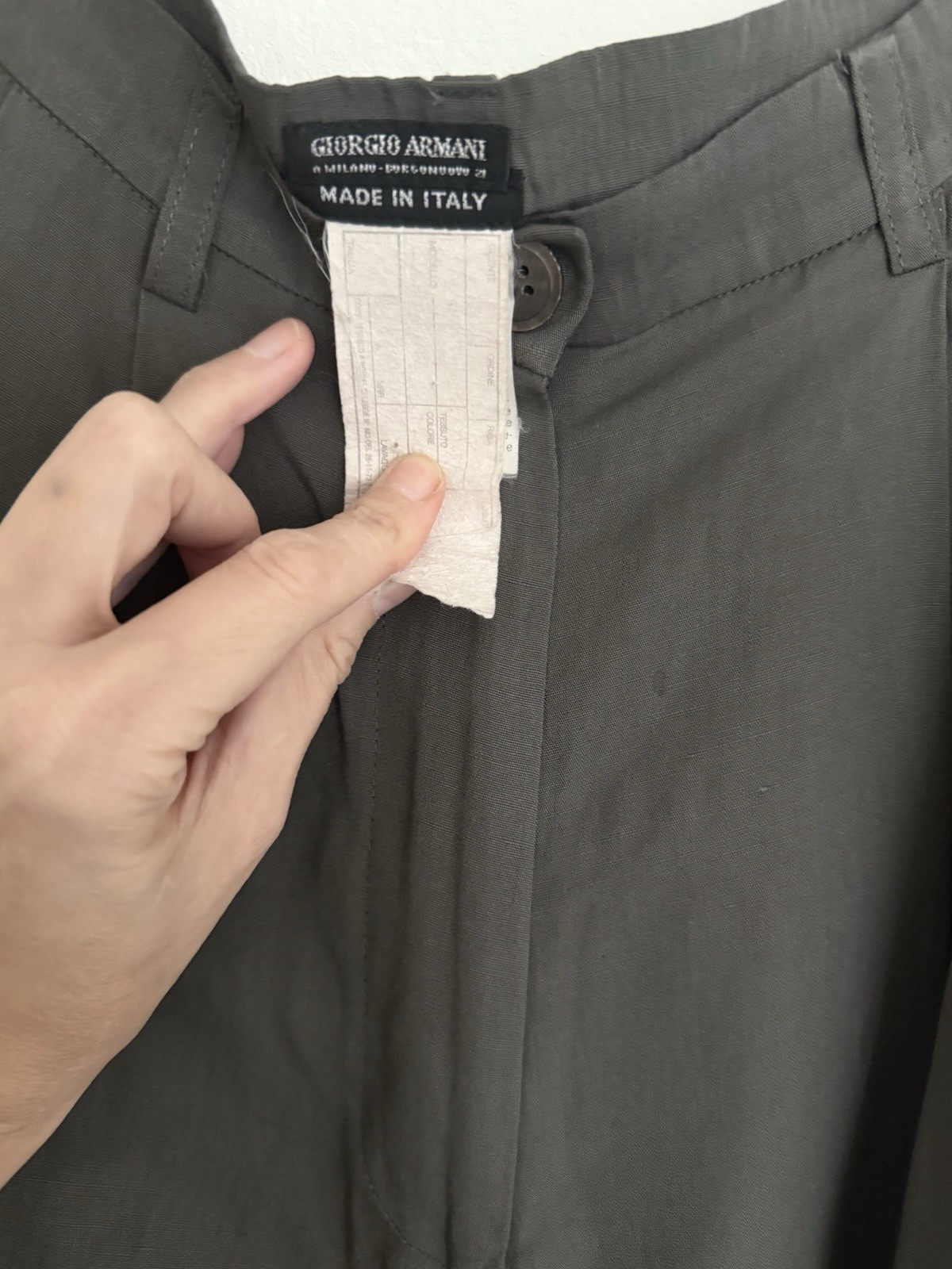 Giorgio Armani olive linen suit —90s Minimalism – Jacket and Trouser- Tailored