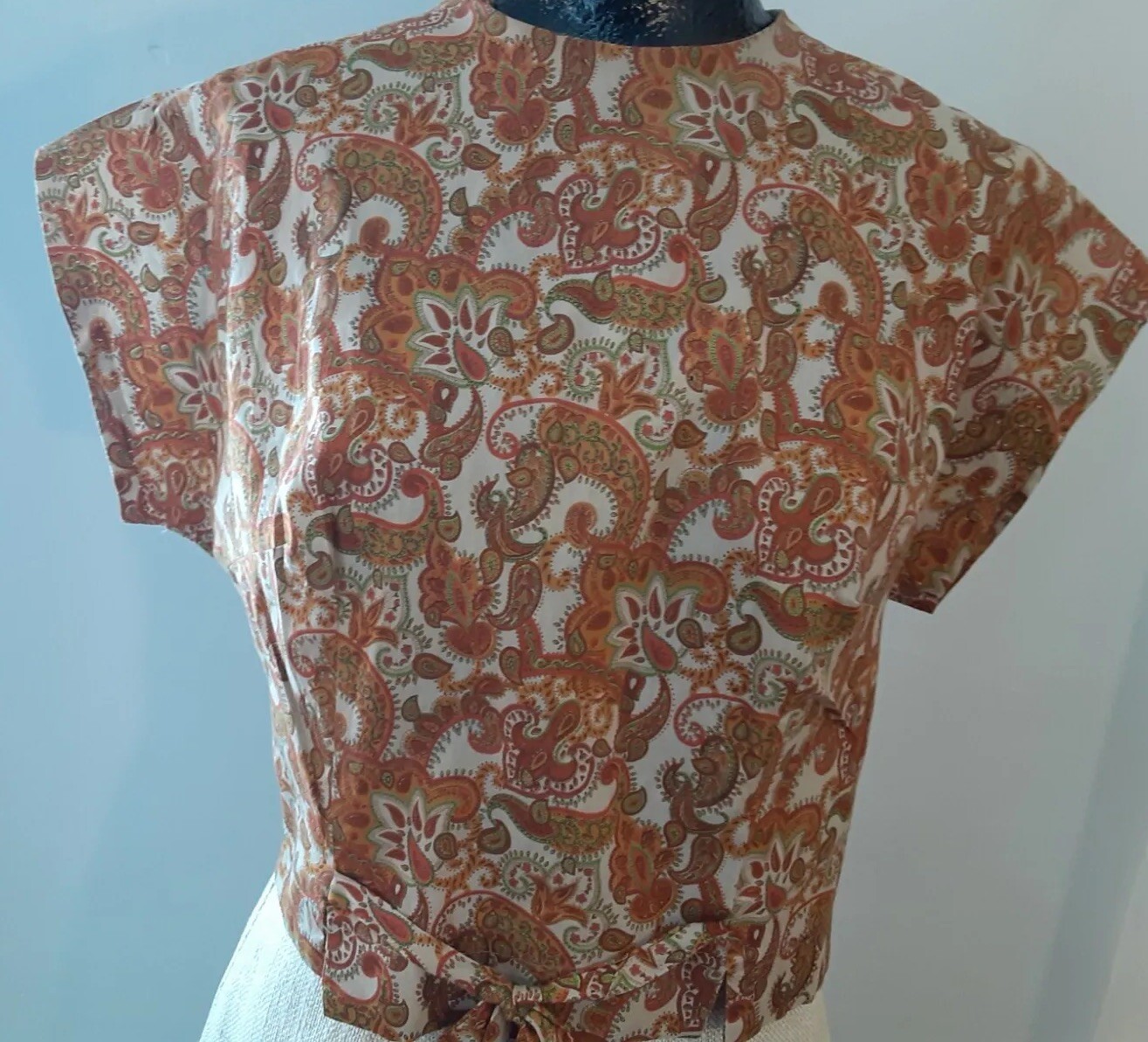 1960s 3 Pc Skirt Suit OFF WHITE SKIRT JACKET PAISLEY PRINT BLOUSE 40-31-42 AS IS