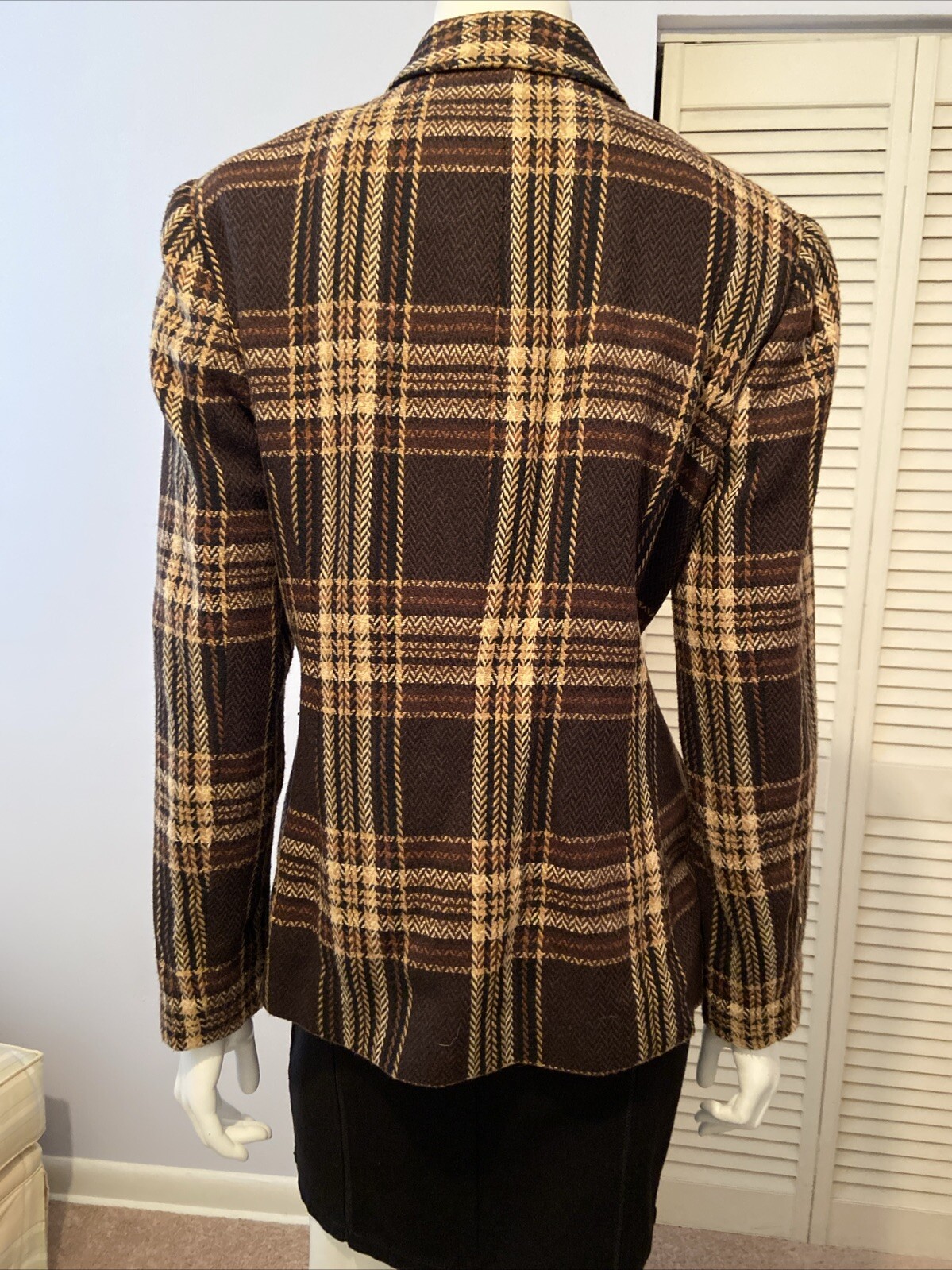 LAURA SCOTT Vtg Womens Jacket/ Blazer Brown Plaid Zip front Lined , Pockets Sz 8