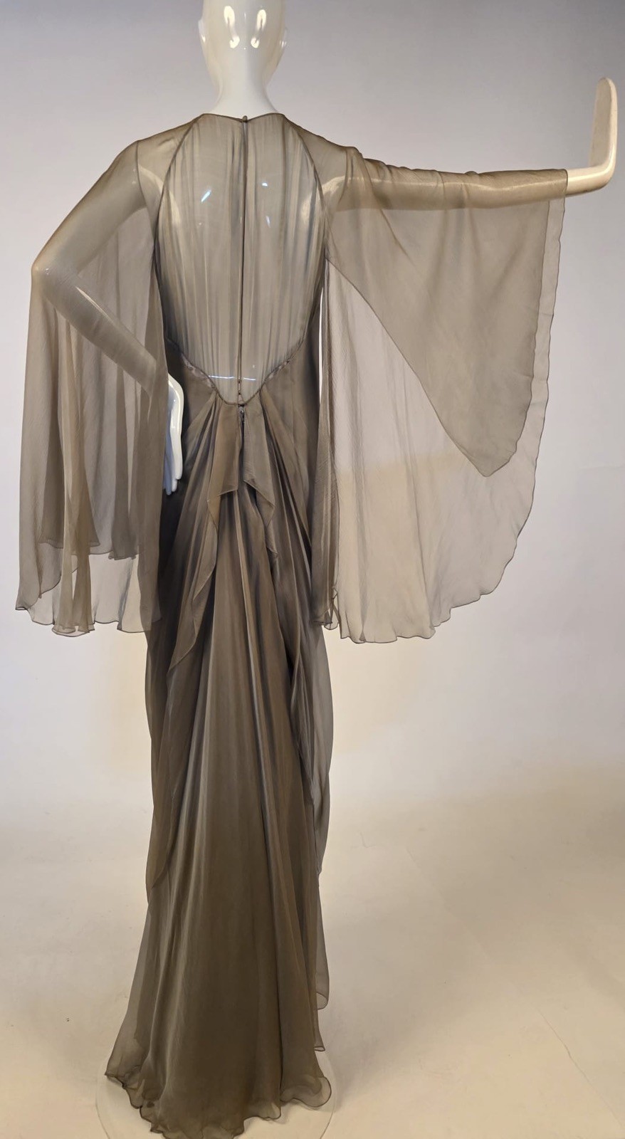 VINTAGE 1970’S DESIGNER OSCAR DE LA RENTA SILK CHIFFON EVENING GOWN DRESS 