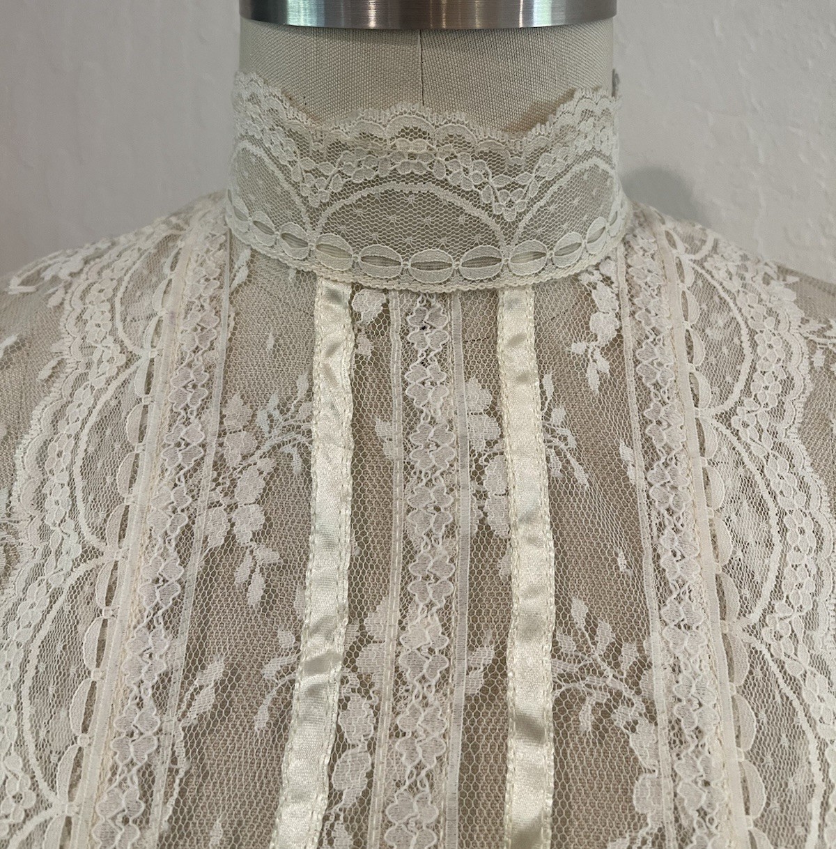 Vintage Ivory Lace Sheer Dress/Wedding/Evening/Prom/Formal Whimsy Bust 38”