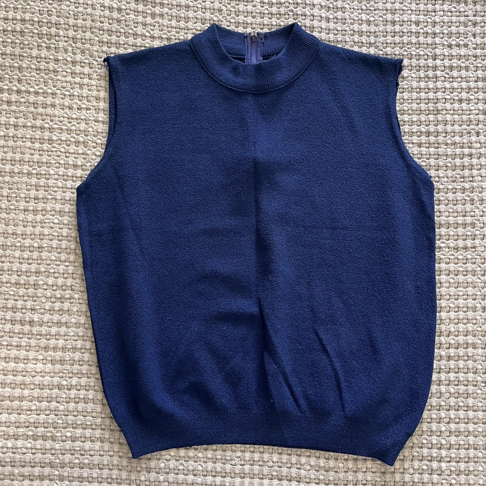 Devonette Original Vintage Women’s 70s Sleeveless Sweater Vest Navy Small