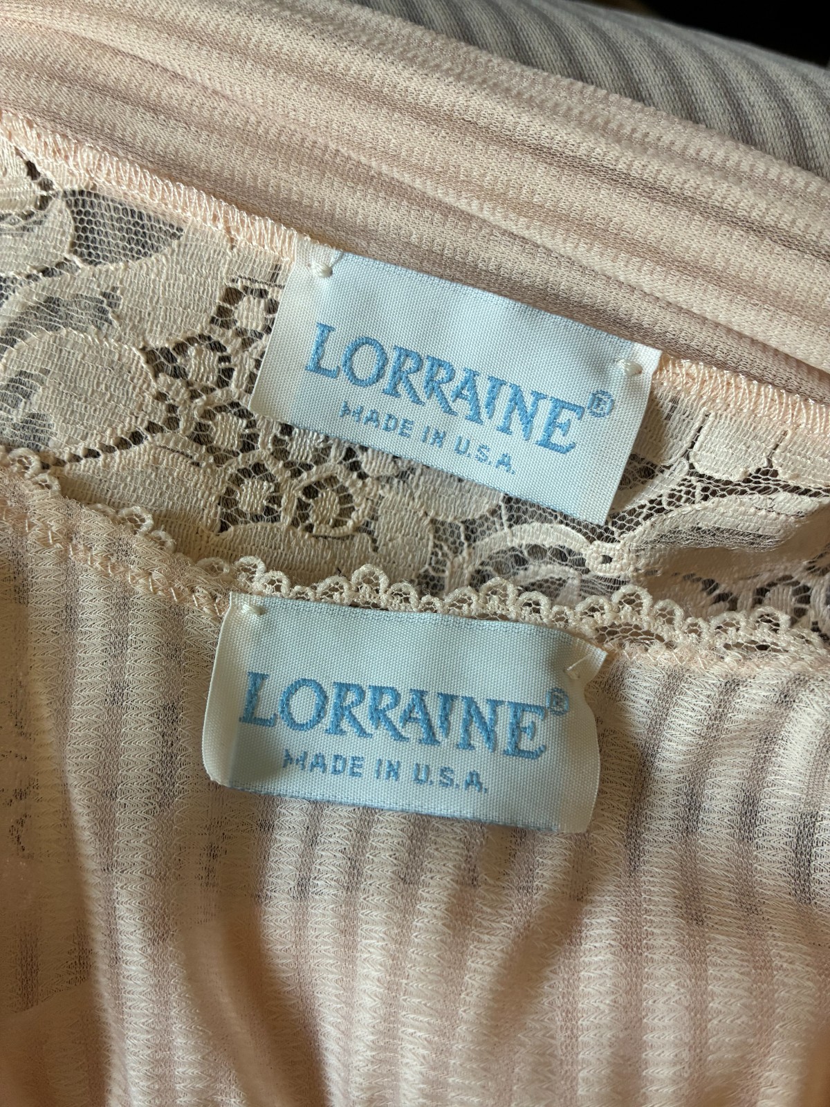vtg Lorraine Peignor peach set M nightgown NOS robe