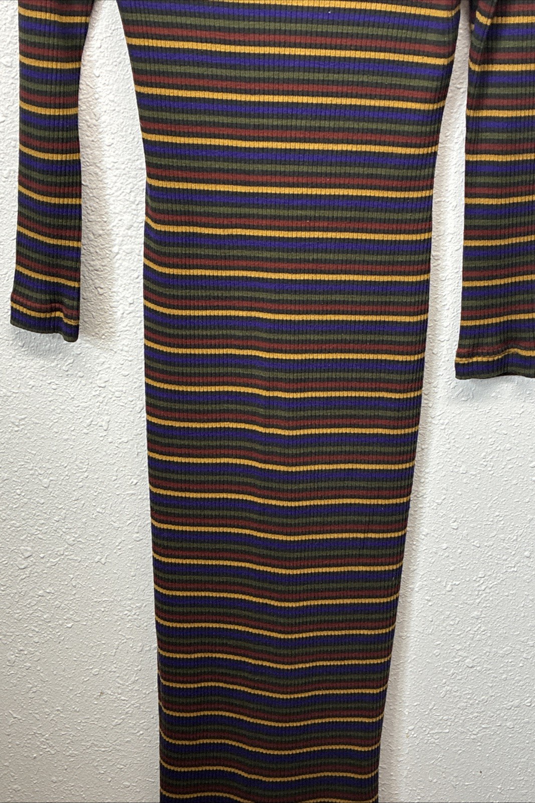 All That Jazz, Vintage 90’s Grunge-lite Silhouette Ribbed Knit, Multi Color S