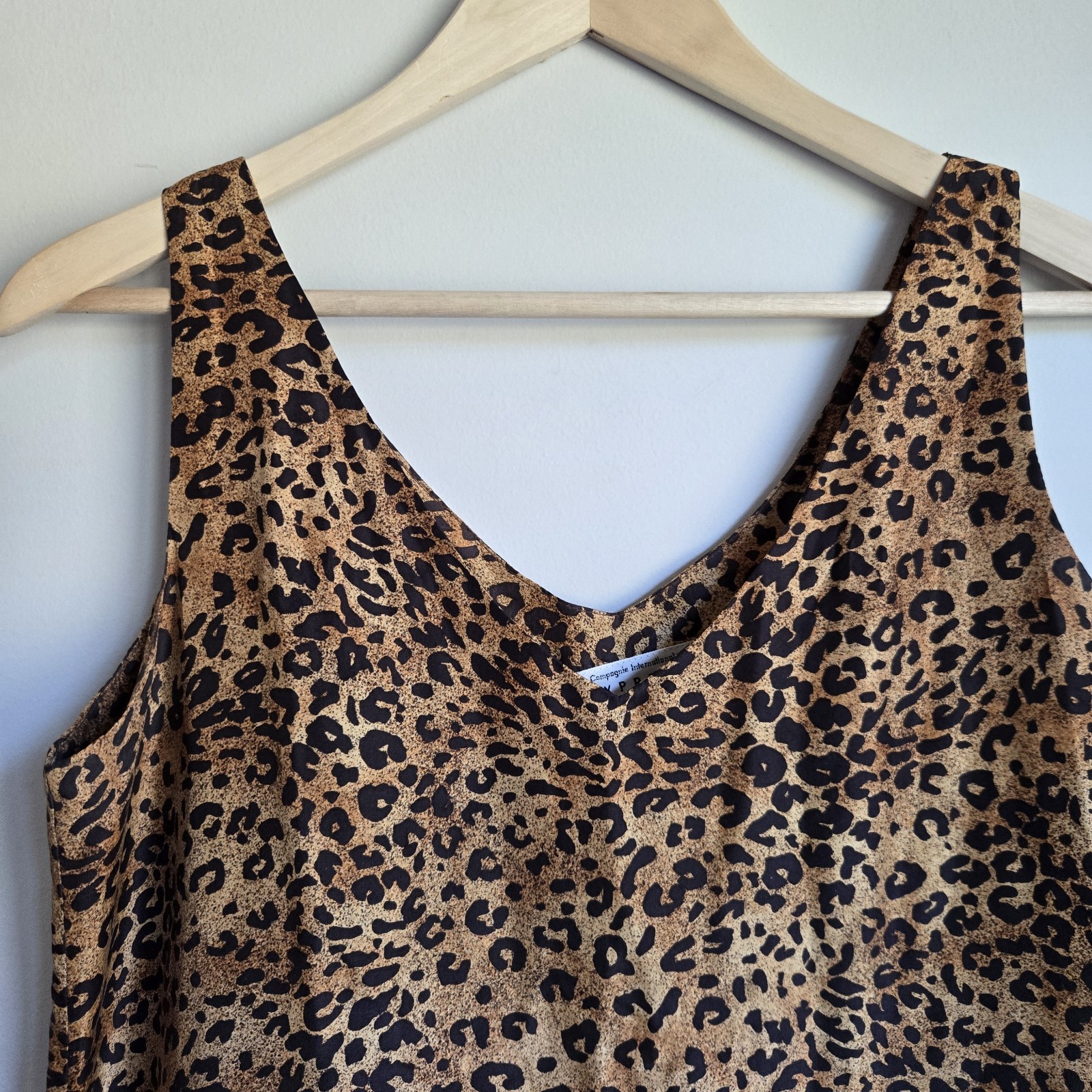 Vintage Express Pure Silk Leopard Print Tank Top V-Neck Sleeveless Size 8 Medium