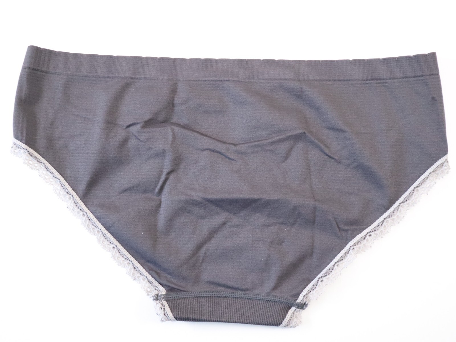 VTG 2011 Victoria’s Secret Seamless Ruffle Bikini Brief Panty Size LARGE