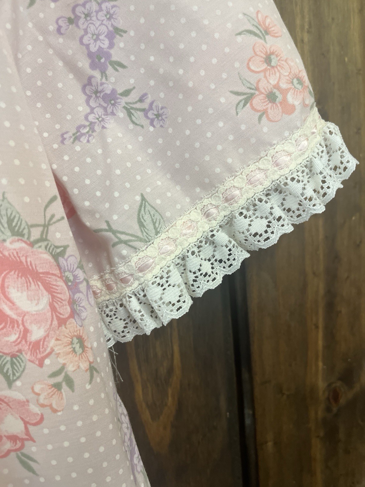 Vintage Smart Time House Dress Robe Pink Roses Polka Dots Women’s Med Lace Mumu