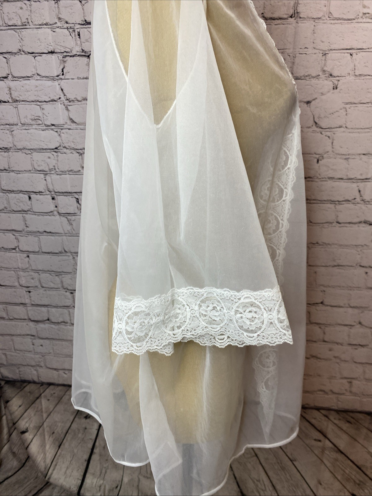 VTG Pandora Chic Sheer White Chiffon Nylon Robe Lingerie California Made S/M