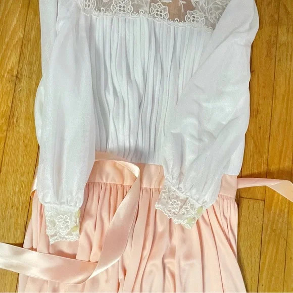 Vintage 70s Romantic Lace And Satin Peach Cream Chiffon Cottagecore Dress Small