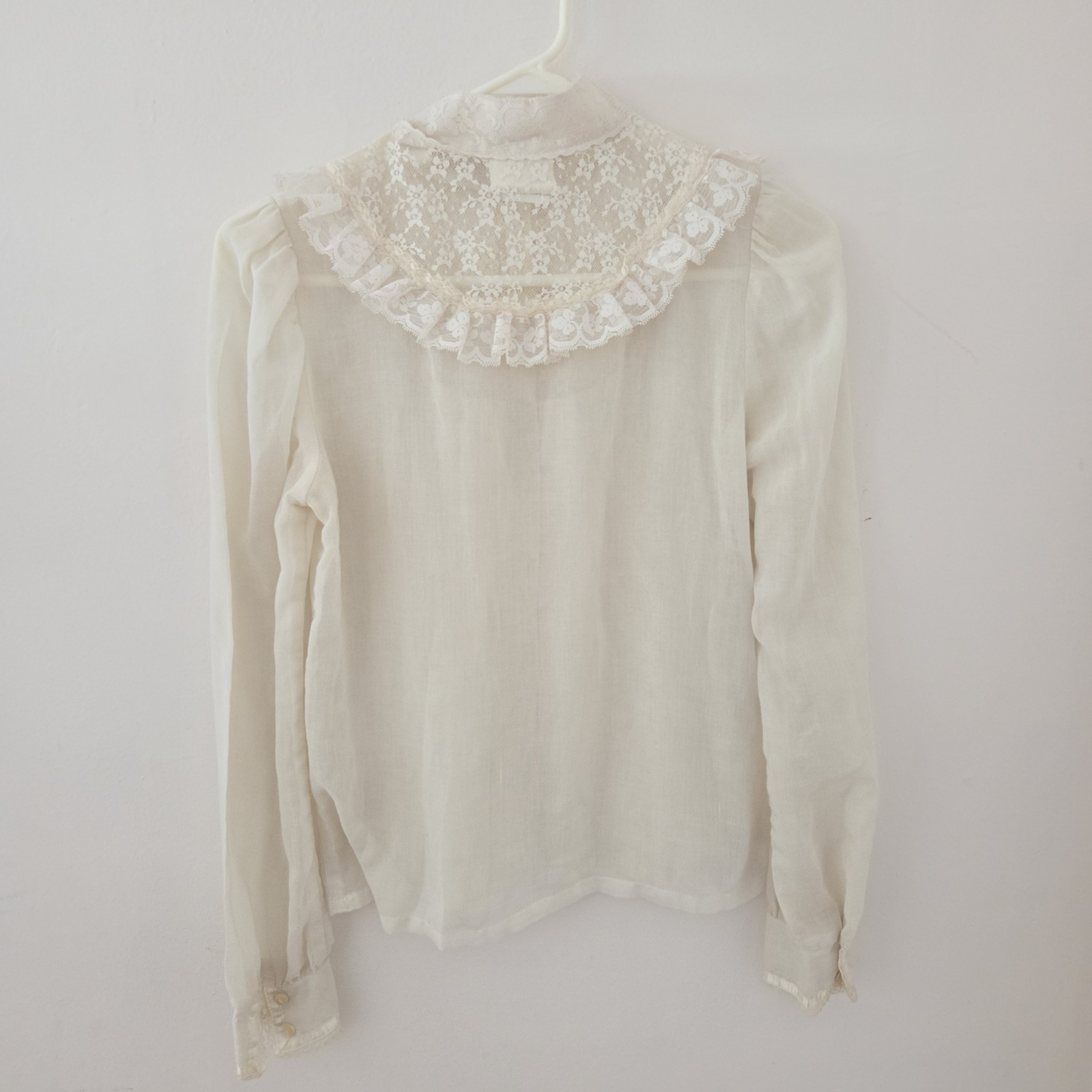 Jessica’s Gunnies Off White Lace Victorian Blouse Button Long Sleeve Size 9