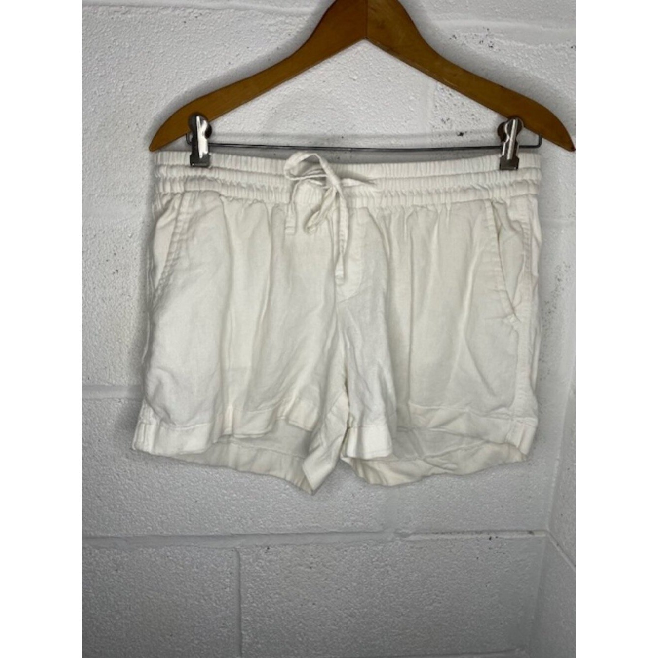 Old Navy White Linen Shorts
