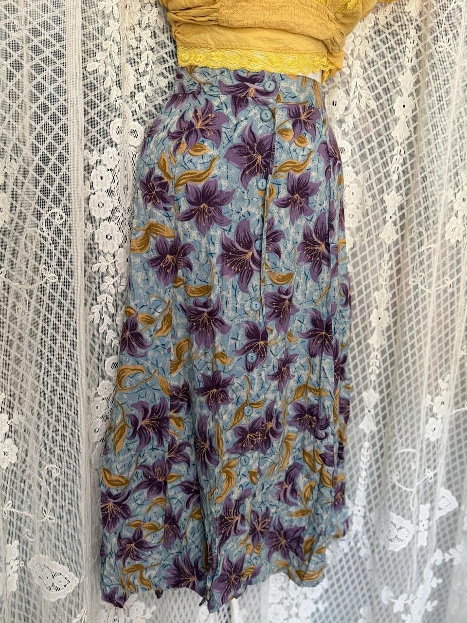 Sag Harbor Petite Vintage Floral Skirt Blue Purple Yellow M 100% Rayon