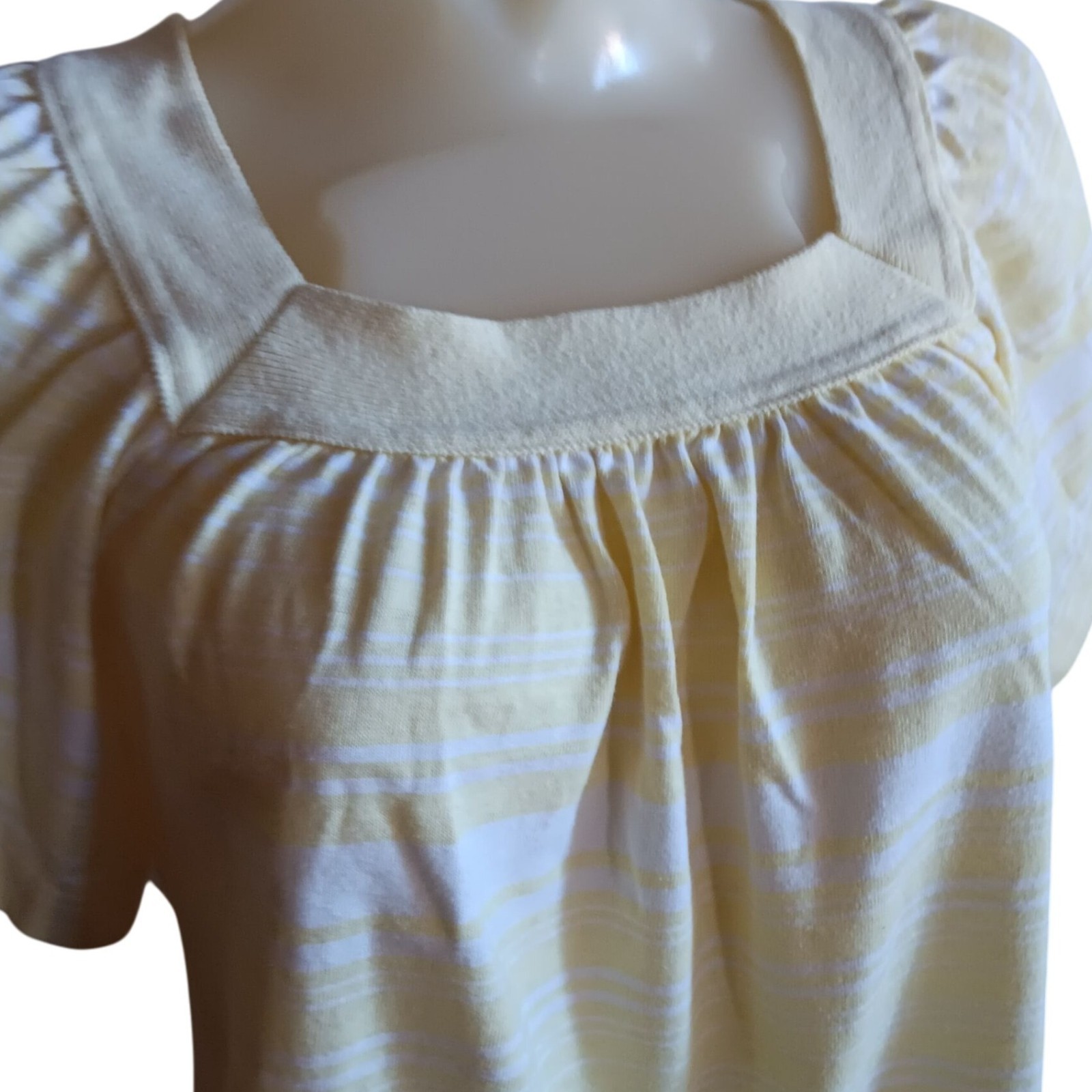 Small Vintage Single Stitch T-shirt Women’s Square Neck Butterfly Sleeve Boho
