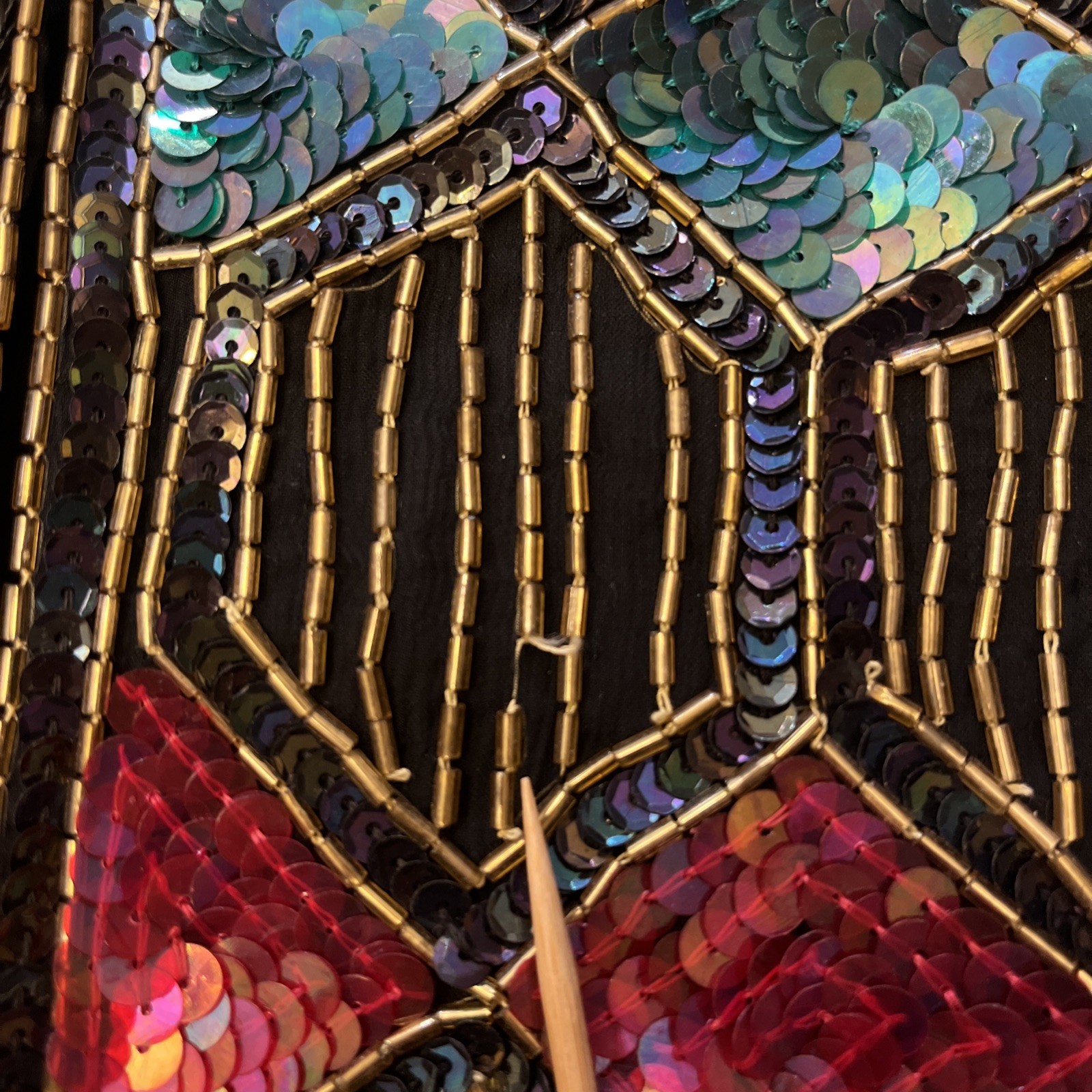 Vtg Rina Z Black 100% Silk Gold Rainbow Sequins Vest Size Large Festive Party