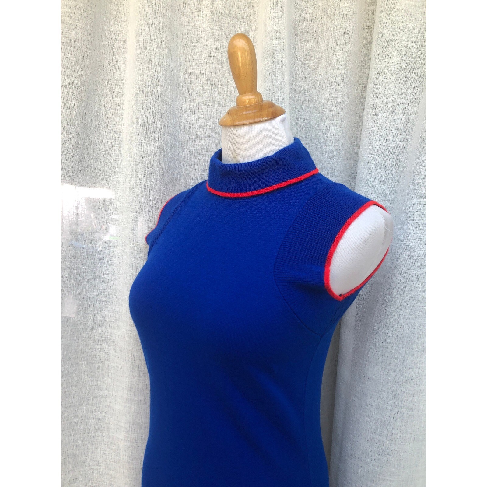 1960 Helen Whiting Sleeveless Blue With red knitted mini Dress