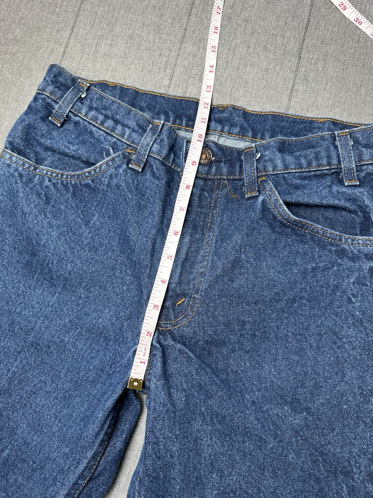 Vintage 1980s Orange Tab Bell Bottom Levis Women’s 32×28